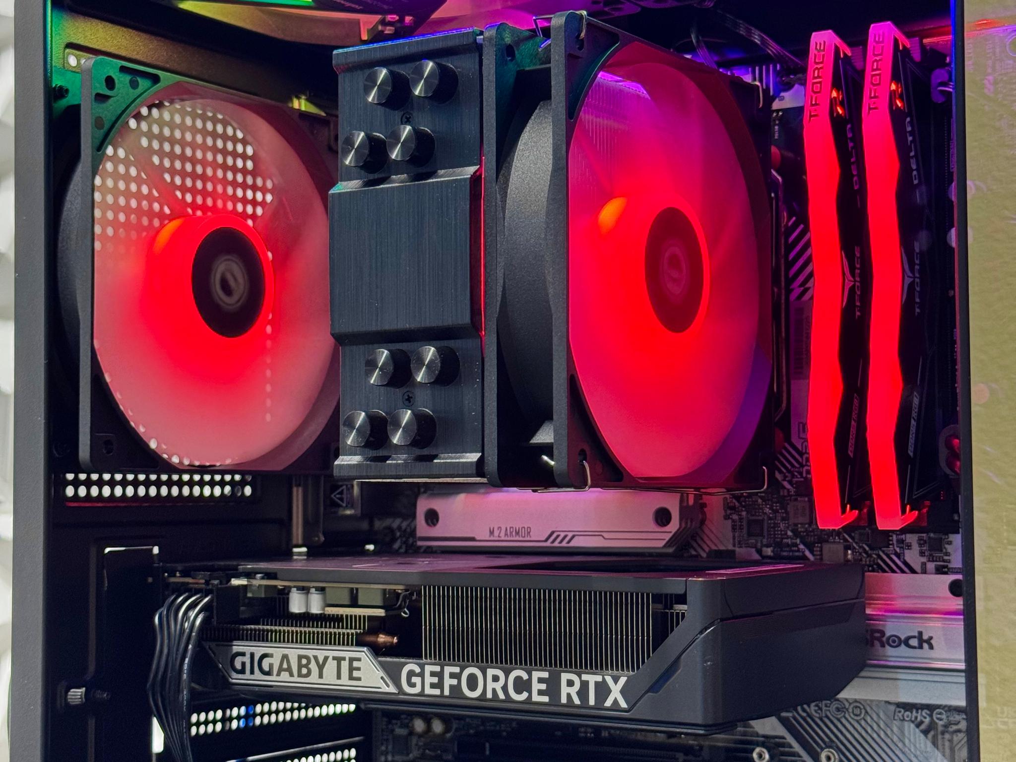 RTX 5060 / Ryzen 5 7600x / 16GB 6000MHz DDR5 / 500GB P310 Crucial ssd / windows 11 pro