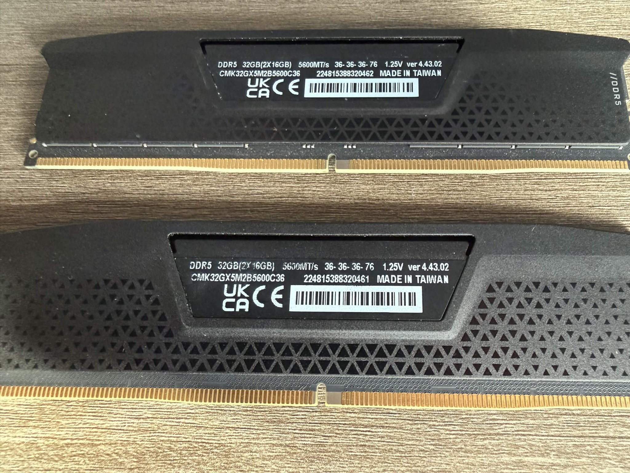Corsair Vengeance RGB 32GB (2x16GB) RAM DDR5 5600MHz Low Clearance Size