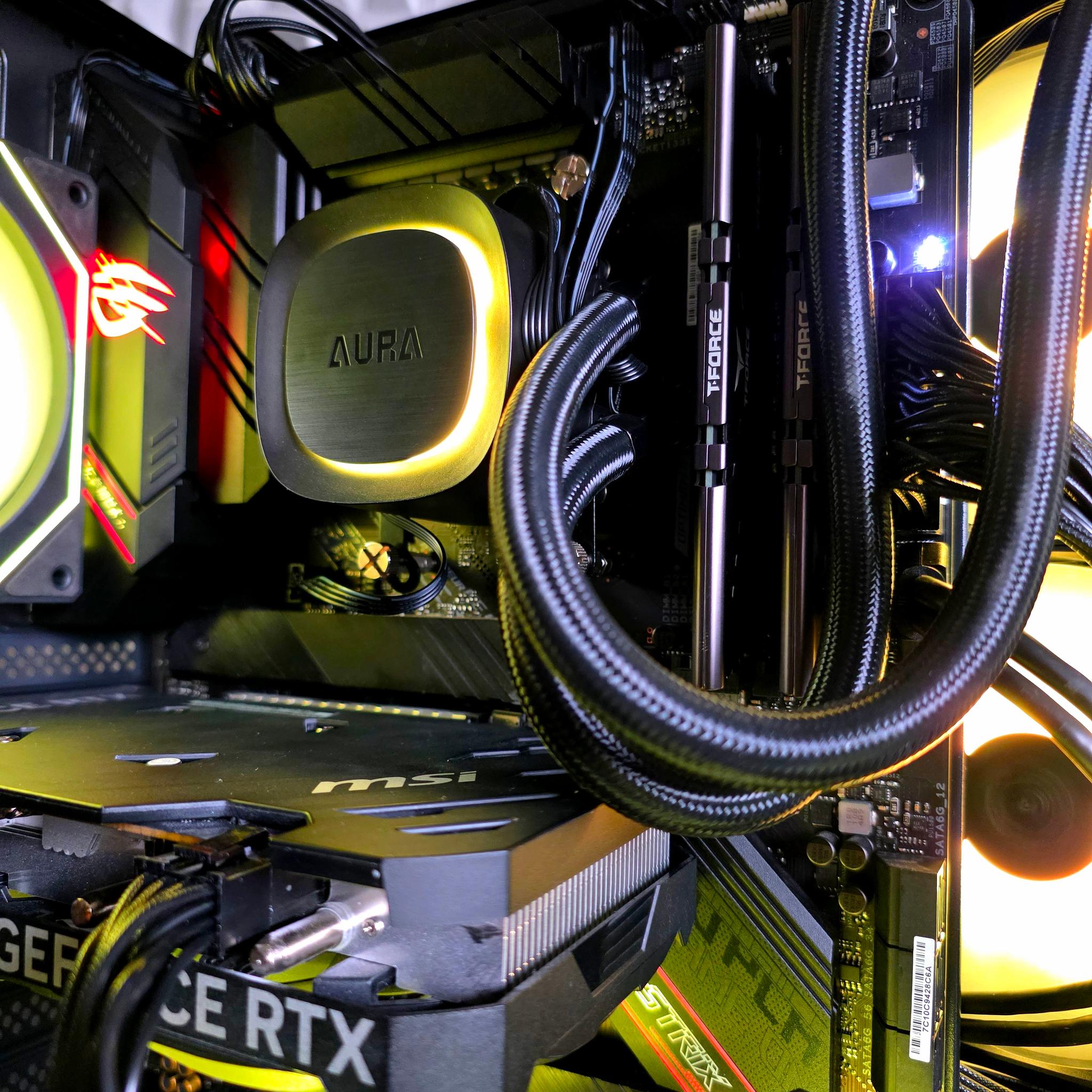 Nvidia RTX 4060 8 GB | Ryzen 5 5600X 6-Core CPU | 16 GB Ram | 1 TB SSD