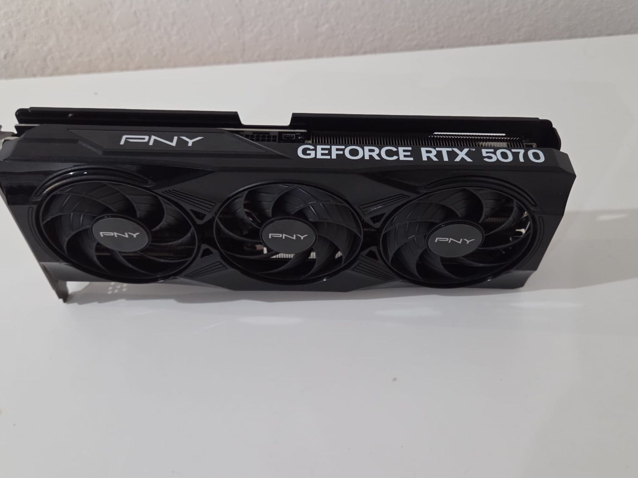 PNY GeForce RTX 5070 12GB GDDR7 Triple Fan - DLSS 4 - Blackwell - Like New
