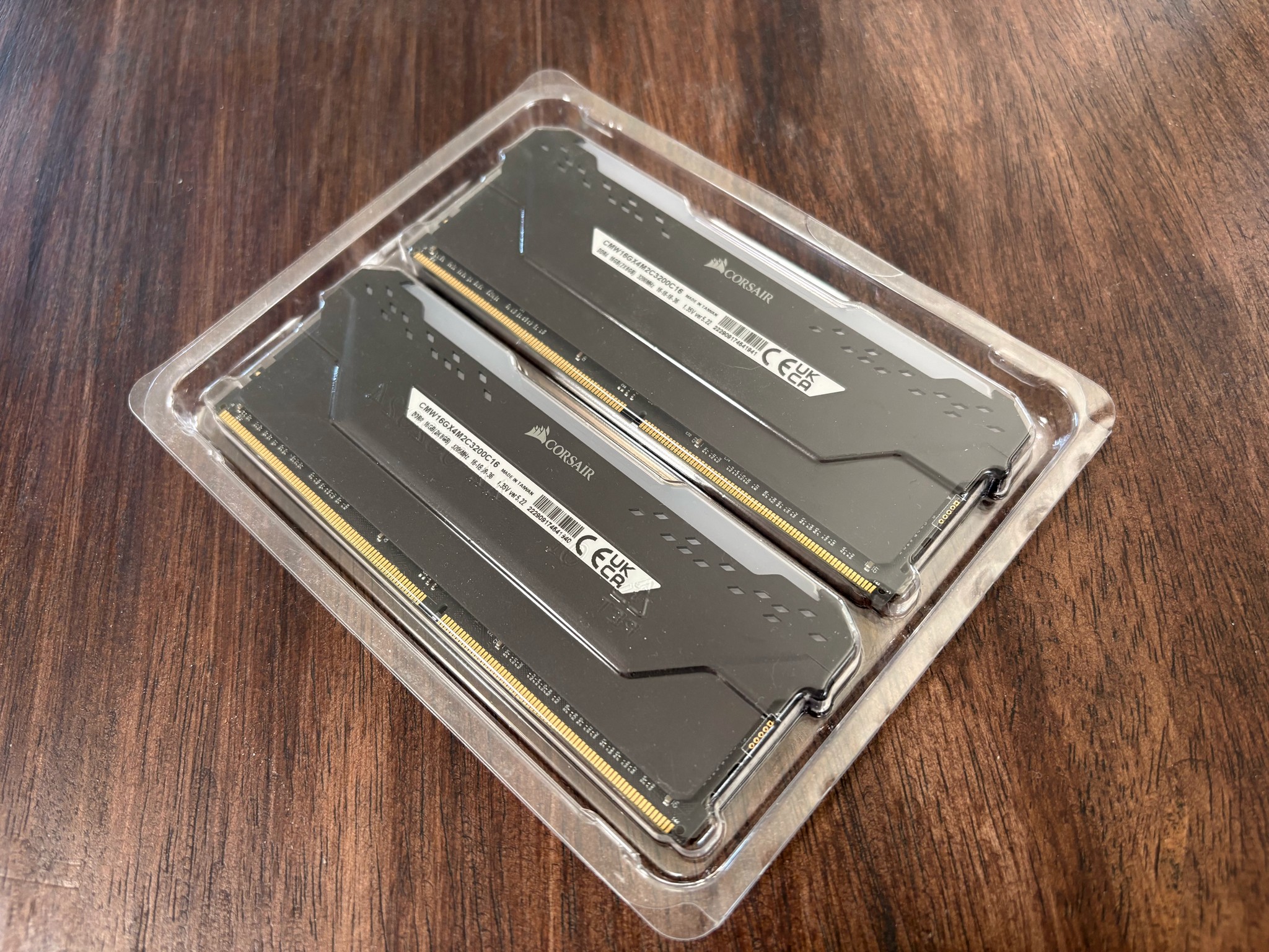Corsair Vengance PRO RGB DDR4 2x8 (16GB) RAM Sticks 3200 MHz