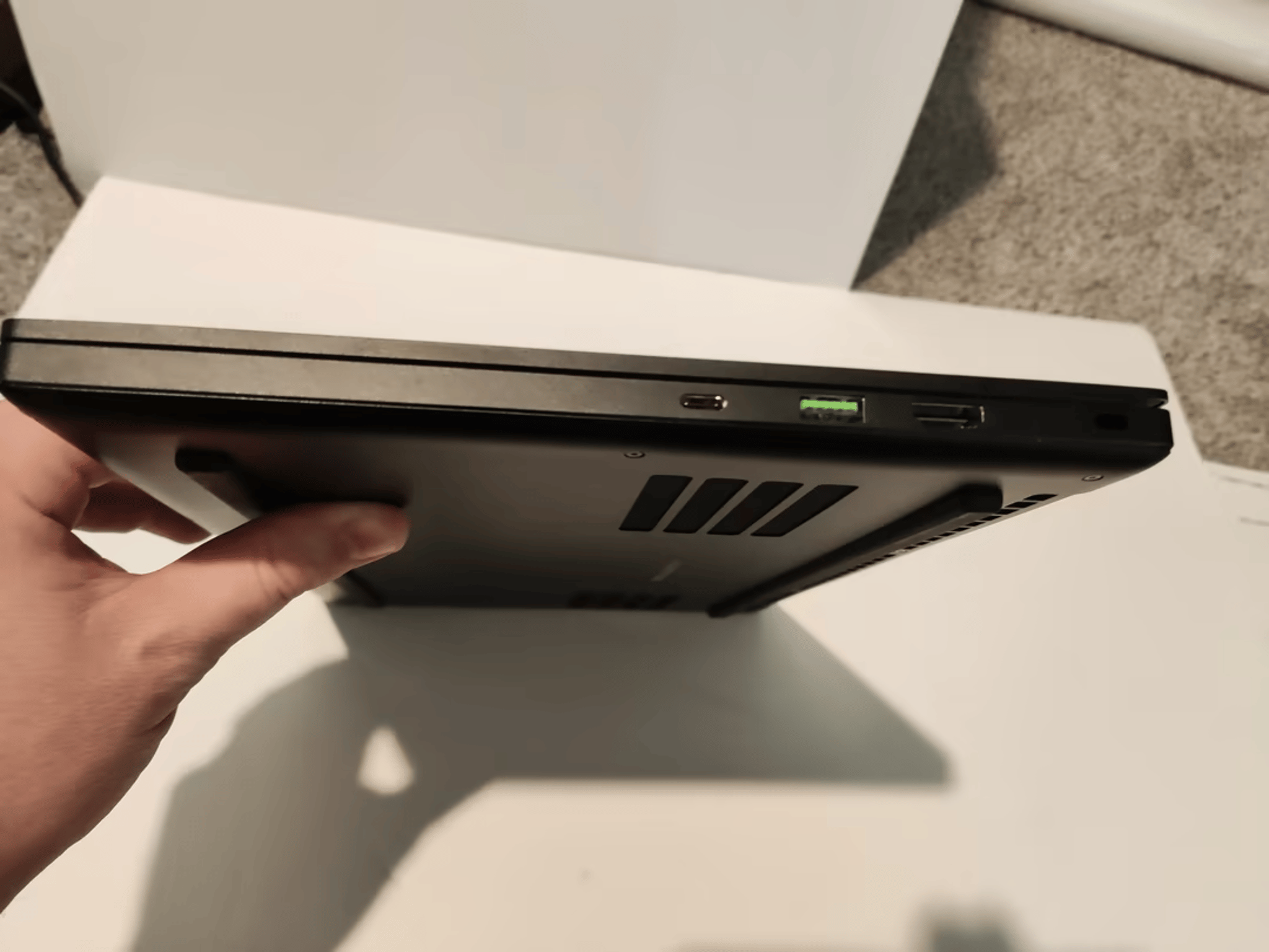 Razer Blade 14" 165hz 1440p Ryzen 9 5900HX RTX 3070 1TB SSD Laptop