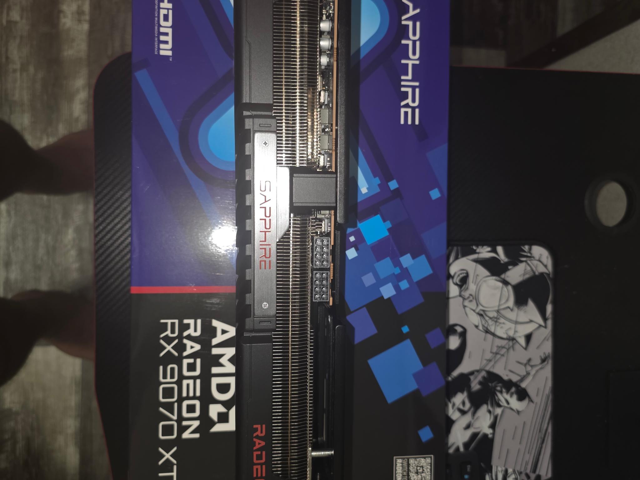 Sapphire PULSE AMD Radeon RX 9070 XT