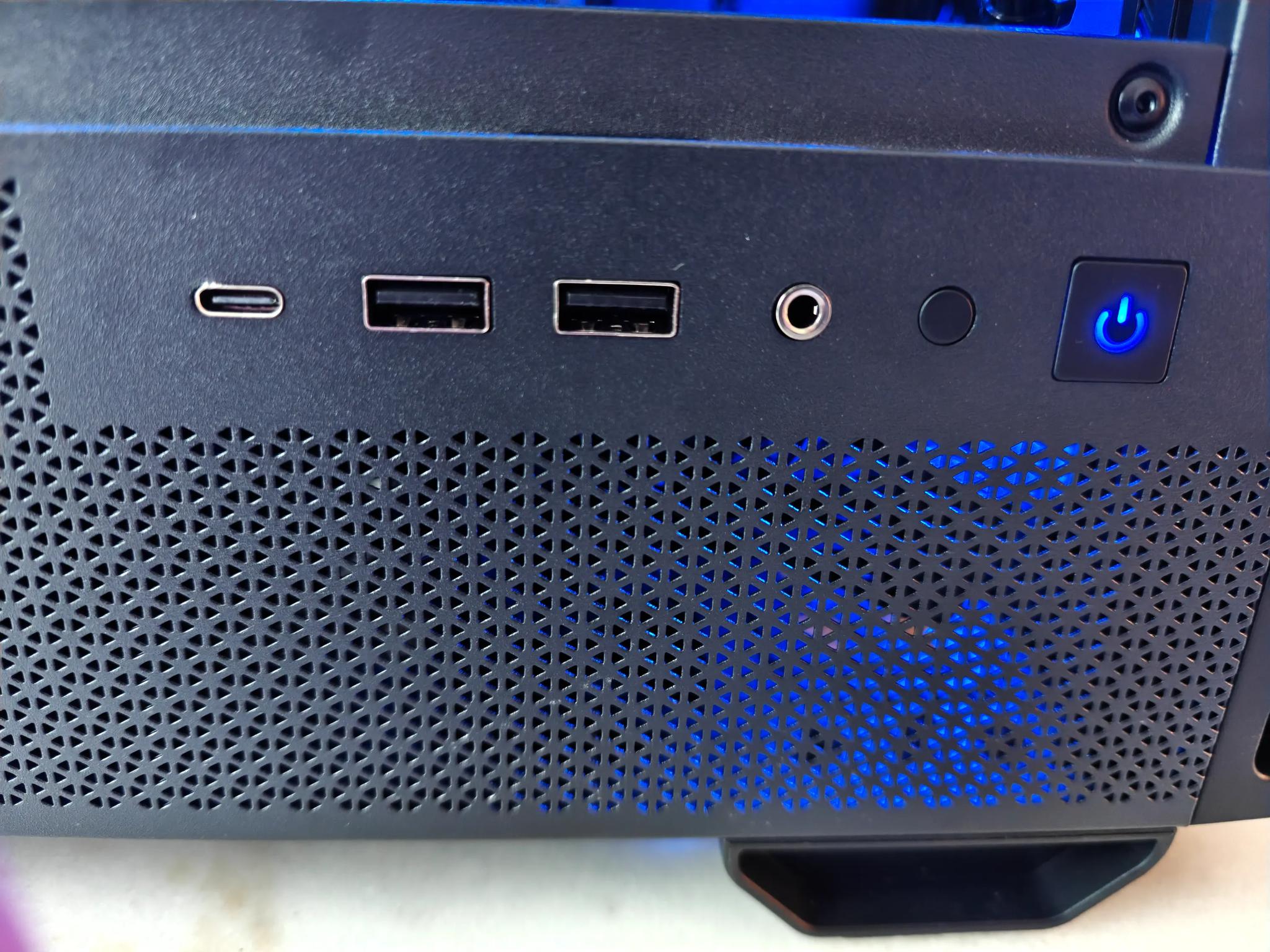1440P - Arc B580 - Intel Core i5 14600KF - 32GB DDR4 - ARGB - Micro ATX - 1TB SSD