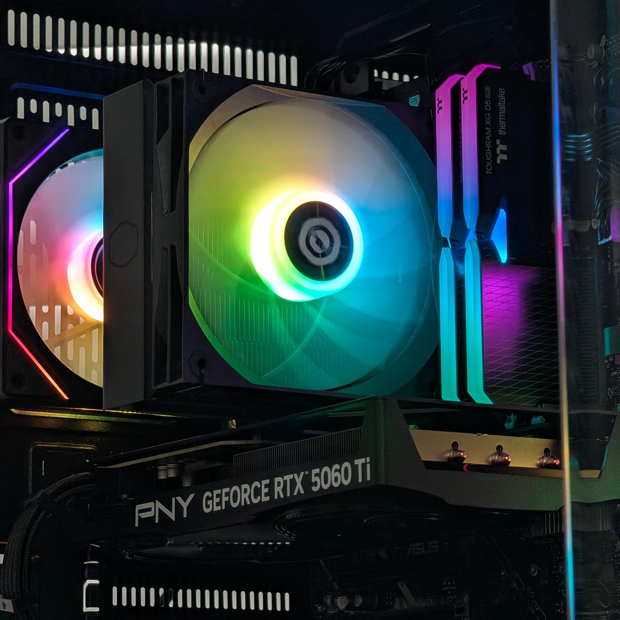 🌈🖤Intel i7-14700F | RTX 5060 Ti 16GB | 32GB DDR5 | Gaming PC🖤🌈