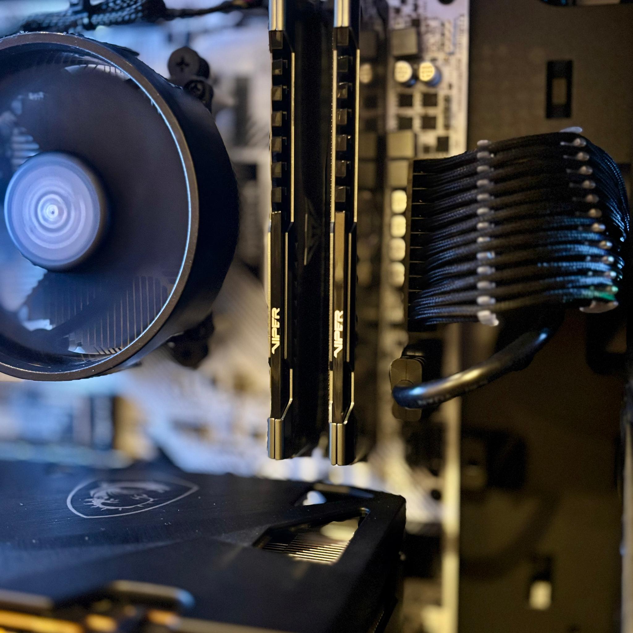 White Gaming PC 1440p/ 1080p 100+ FPS WARZONE & FORTNITE Micro-ATX Mid Tower (Built in RGB Lighting)