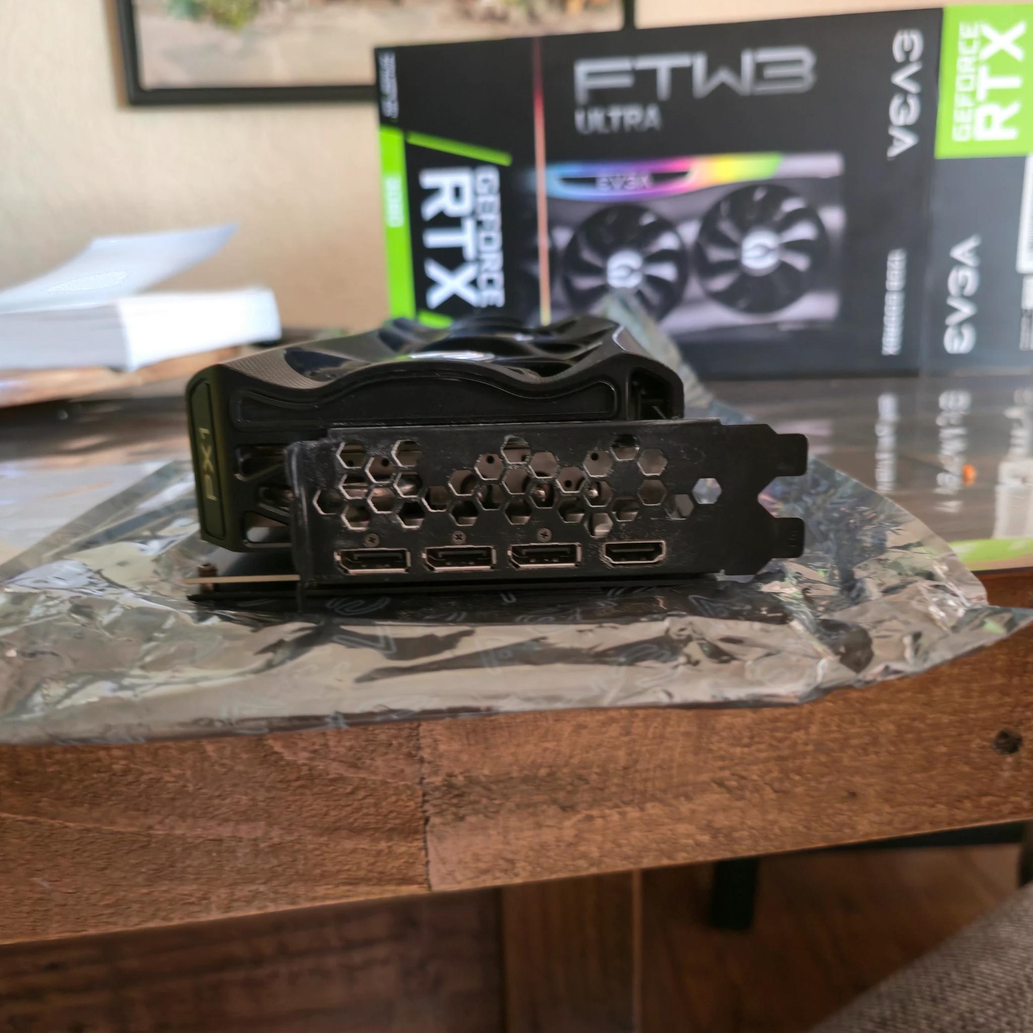 EVGA FTW3 Ultra Gaming GeForce RTX 3080 12GB LHR