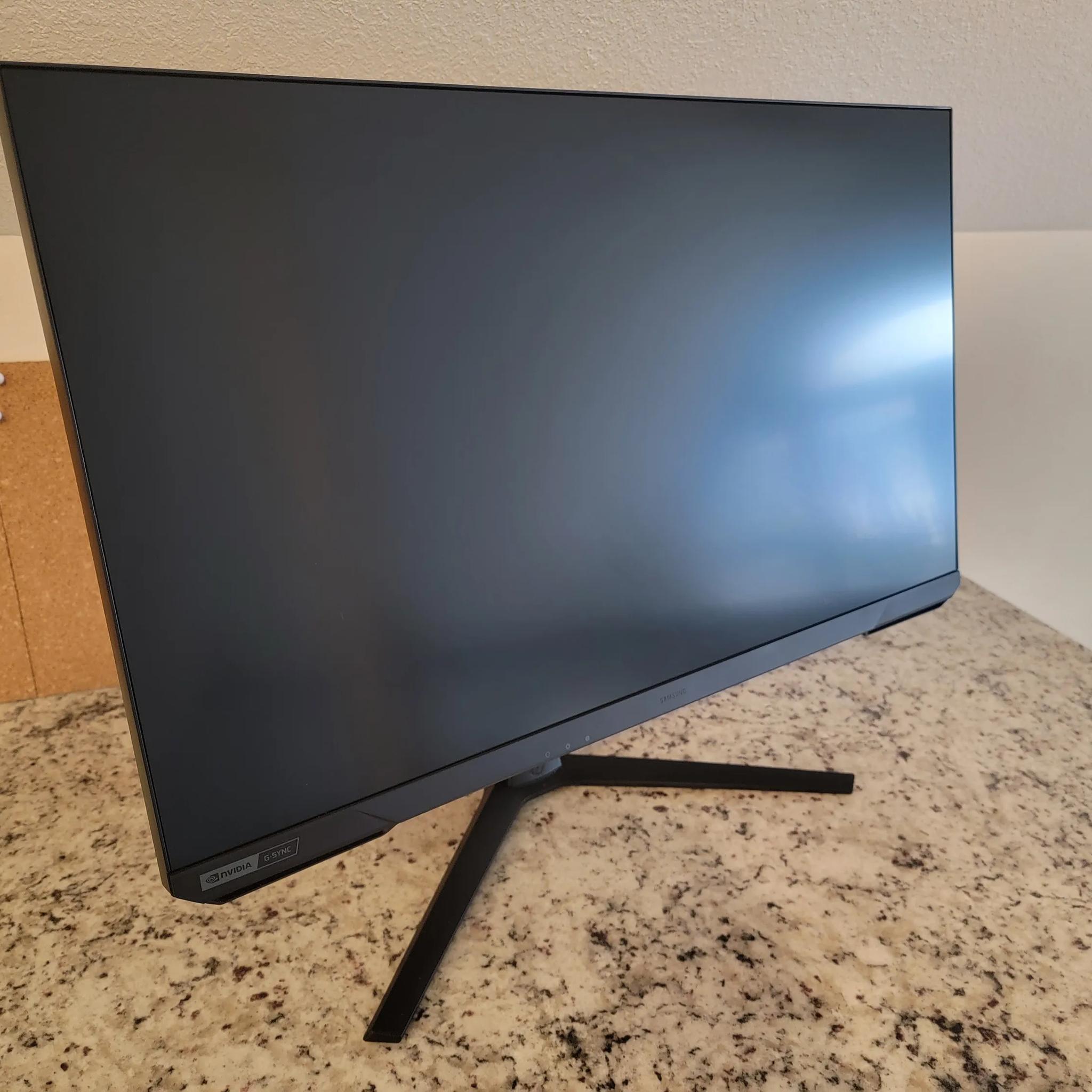 4k 144hz Samsung G7 28" Flat Monitor