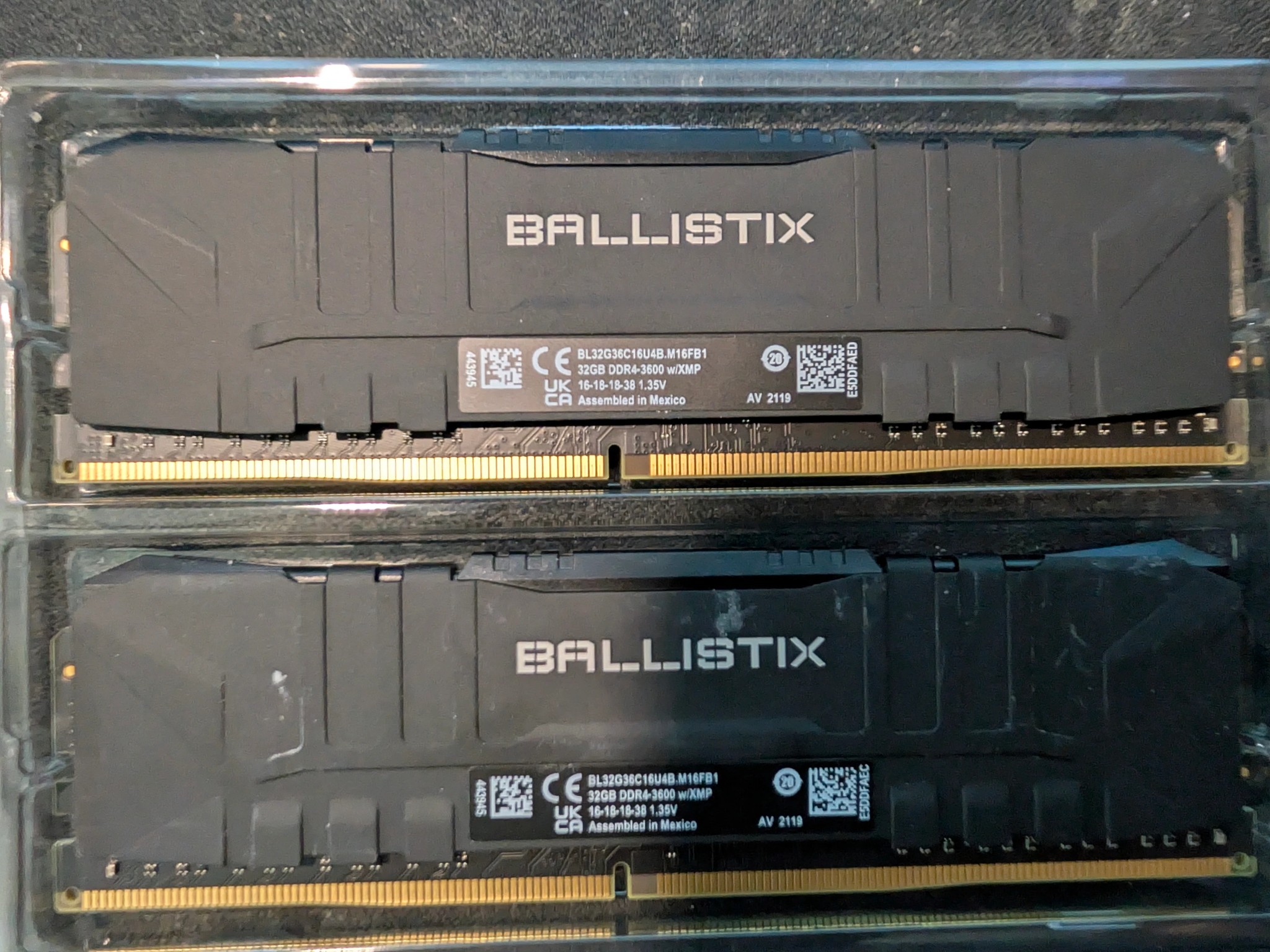 Pre-Owned 64GB (2x32GB) Crucial Ballistix DDR4-3600 NON-RGB