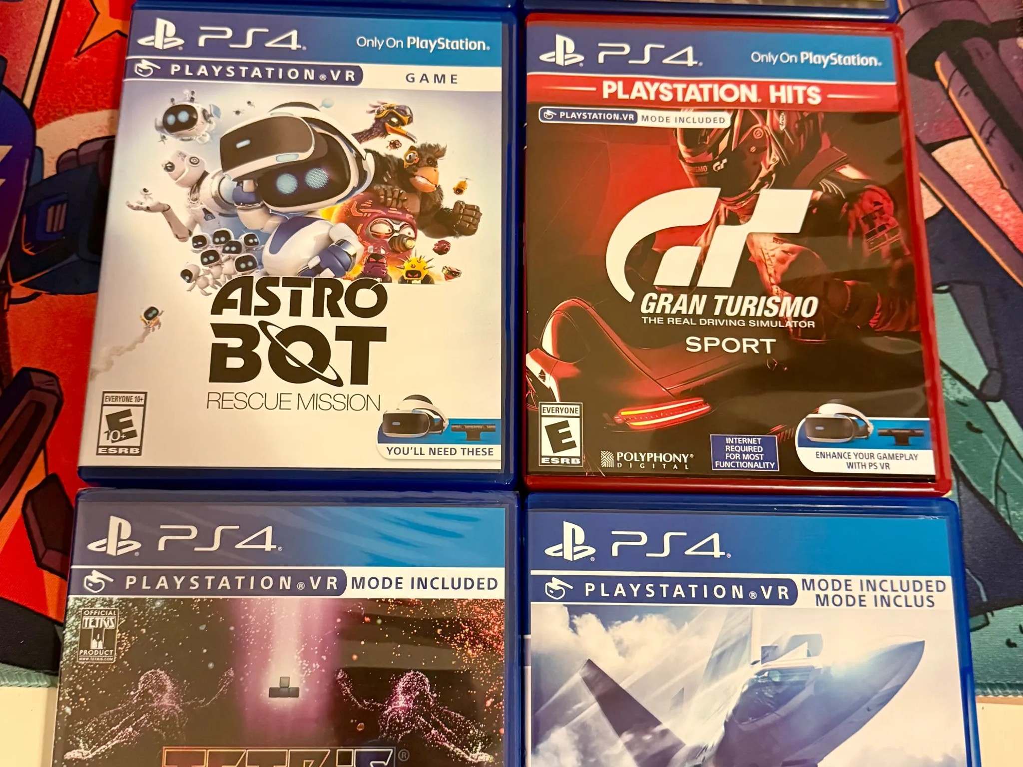 PSVR1 + 6 PS4 VR Games (CUH-ZVR2)