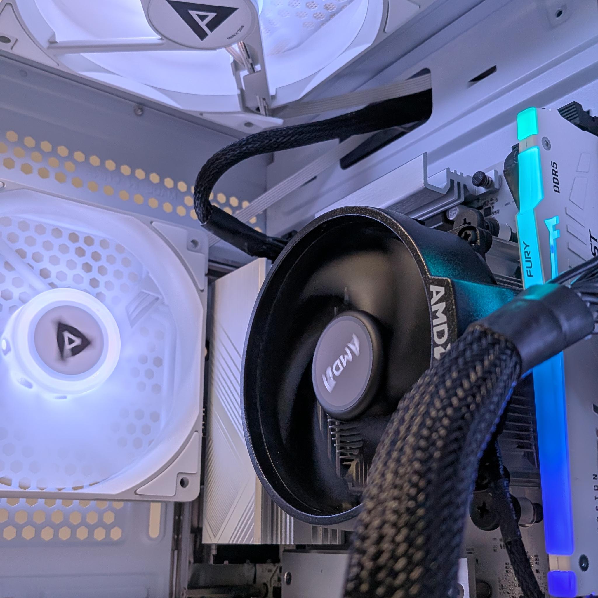 New ALL AMD AM5 Custom Gaming PC Lunar White