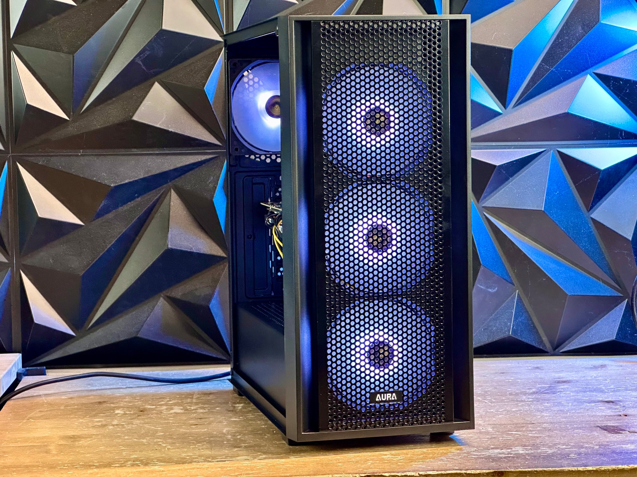Nvidia RTX 5060 | Intel core i7 3.4ghz | 32GB RAM | SSD+1TB | Wi-Fi/BT | Win 11 - Custom Gaming PC