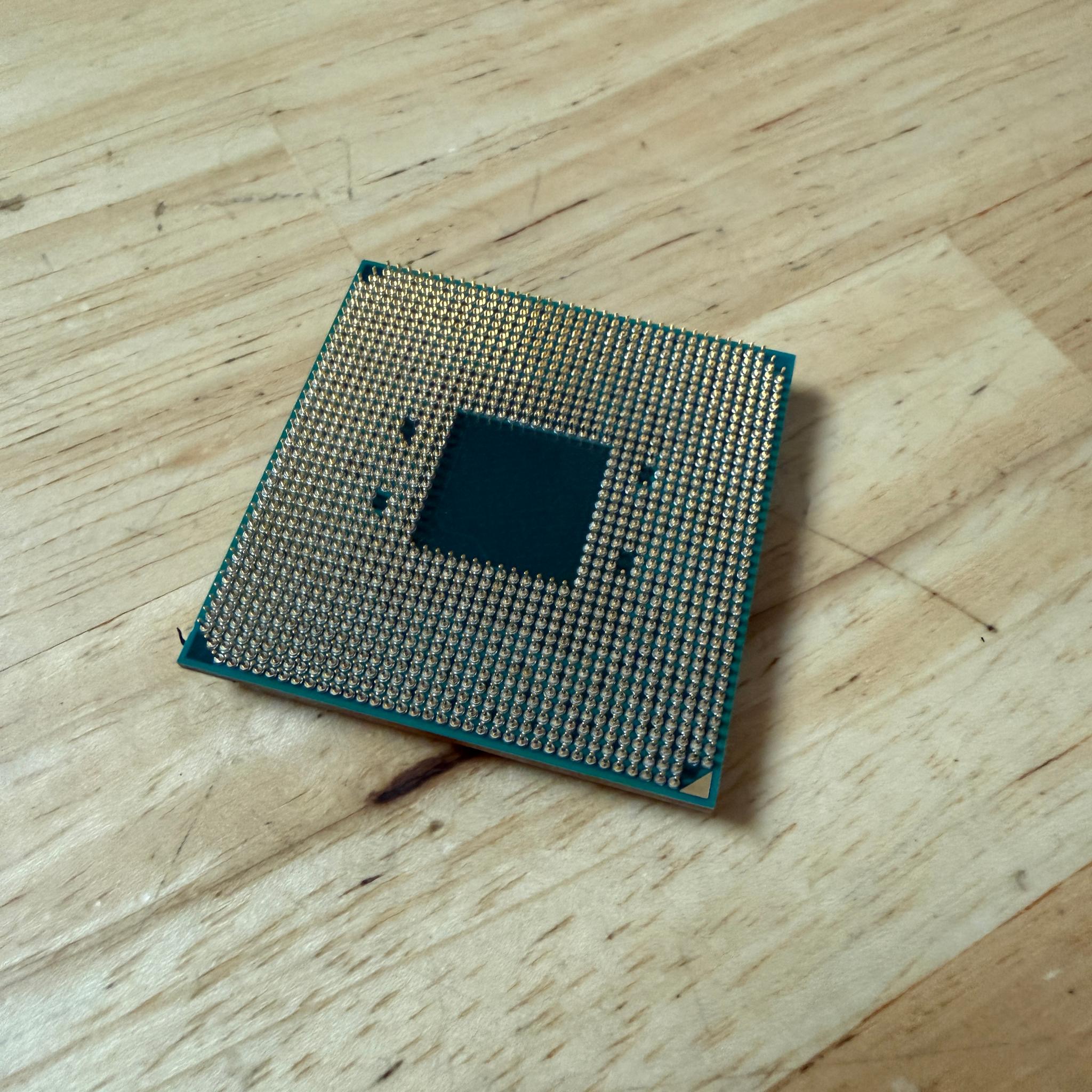 AMD Ryzen 3 1200 4 core AM4 Processor - Works Great!