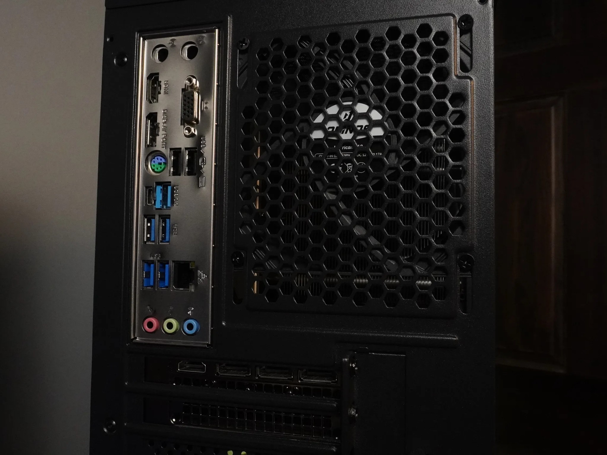 🖤 STEALTH 🖤 1440p/1080p GAMING MACHINE 💚RTX 3060ti 🧡 Ryzen 5 5600 | 32GB | WIFI