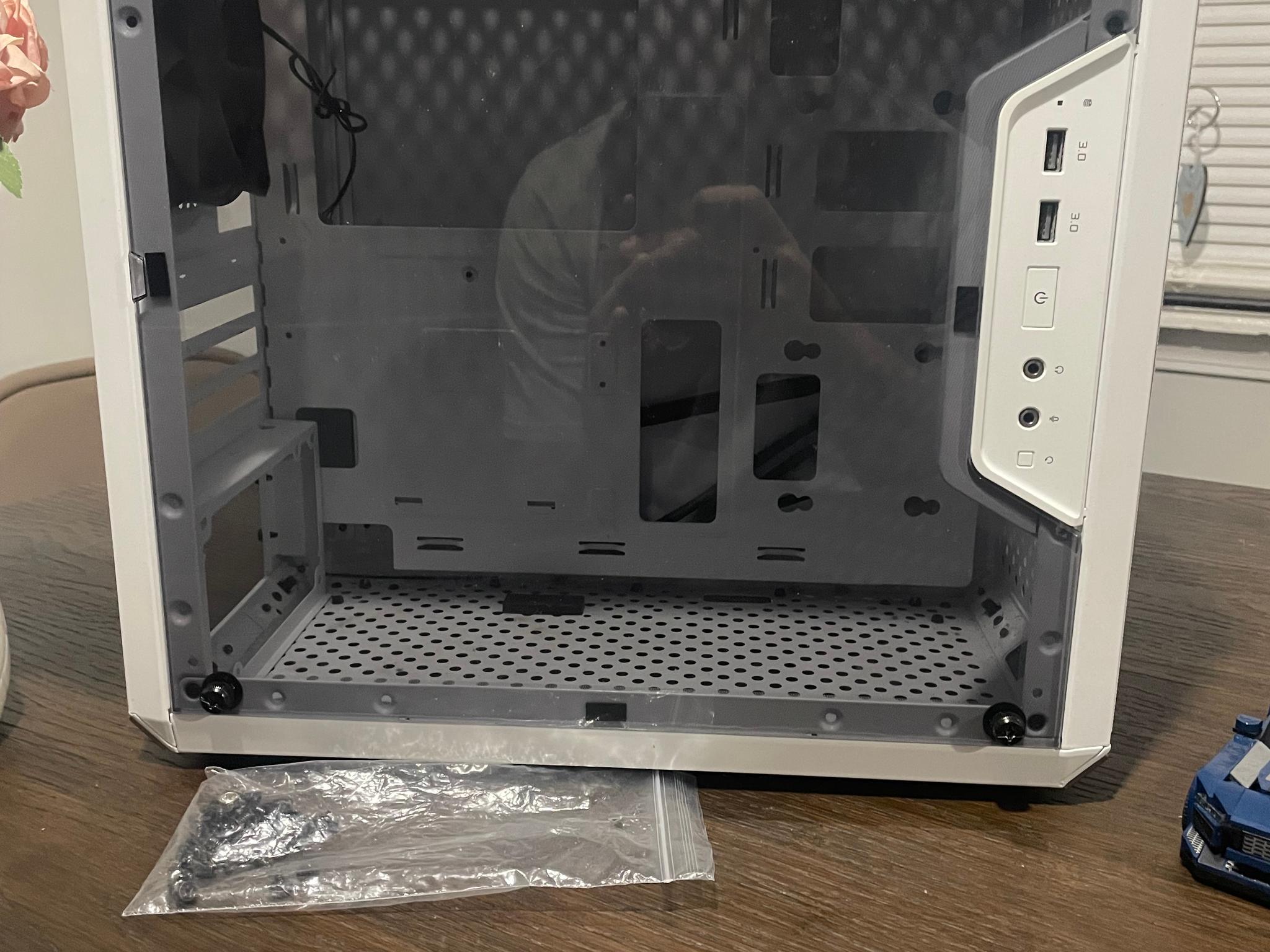 COOLERMASTER MASTER BOX Q300L “White”