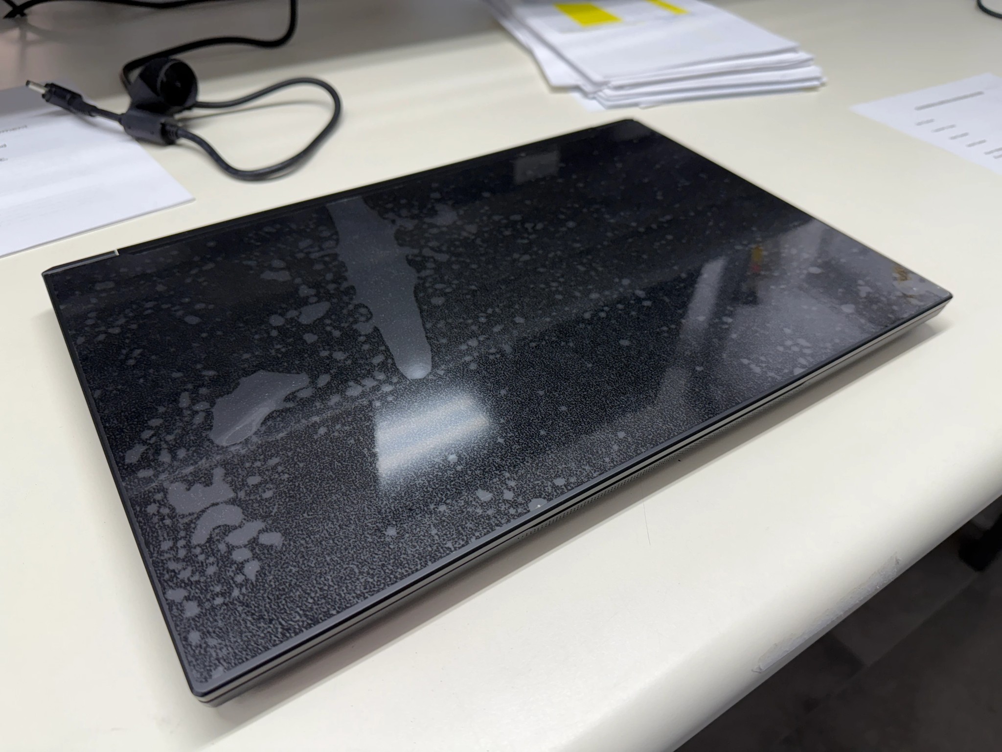 Eluktronics Max-17, i7-9750H, GTX 1660Ti, 16GB RAM, 1TB SSD, 144HZ