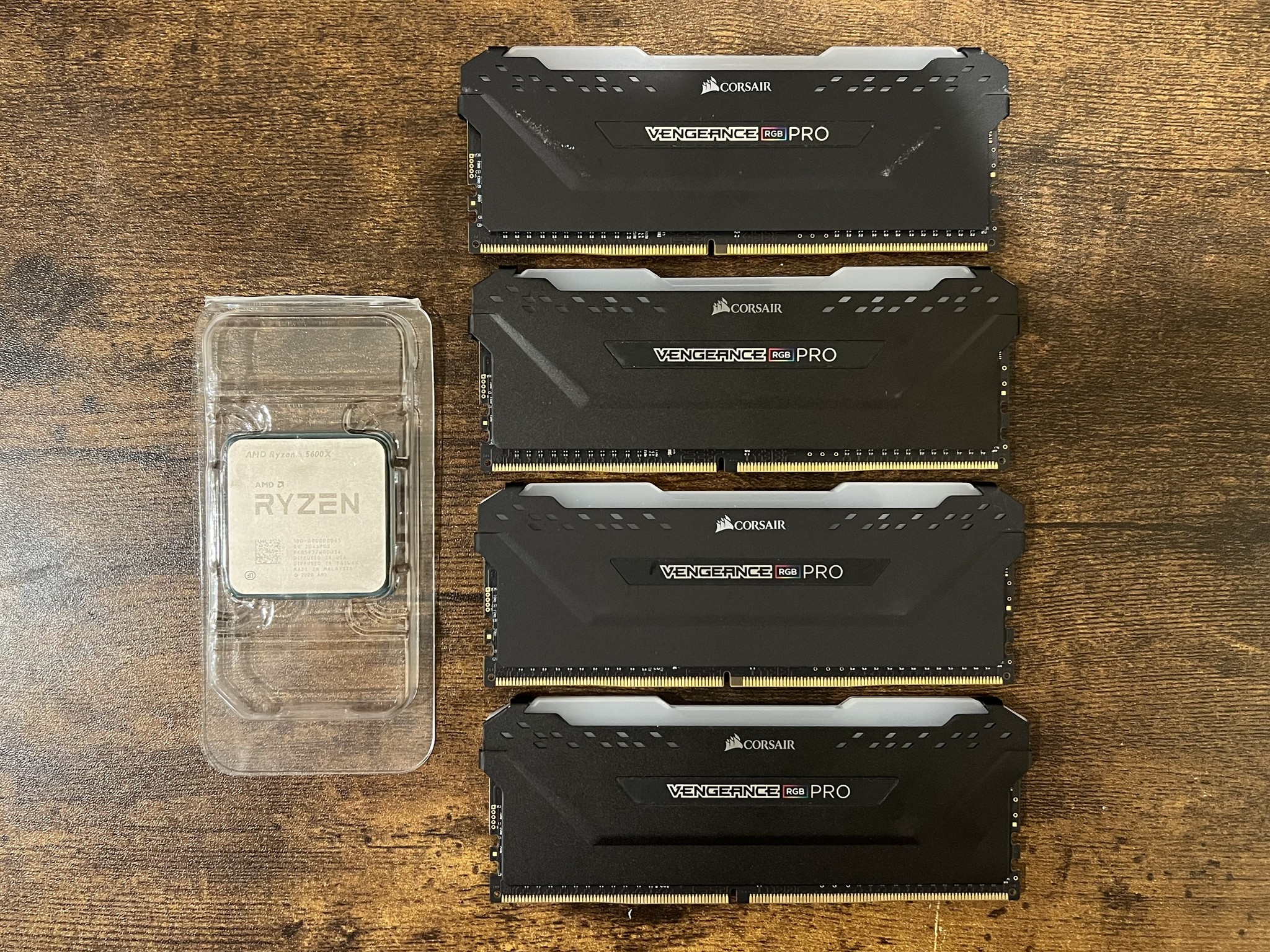 Ryzen 5 5600X CPU+32GB (4x8GB) DDR4-3200MHz CL16 Corsair Vengeance RGB PRO RAM Memory CPU RAM Combo