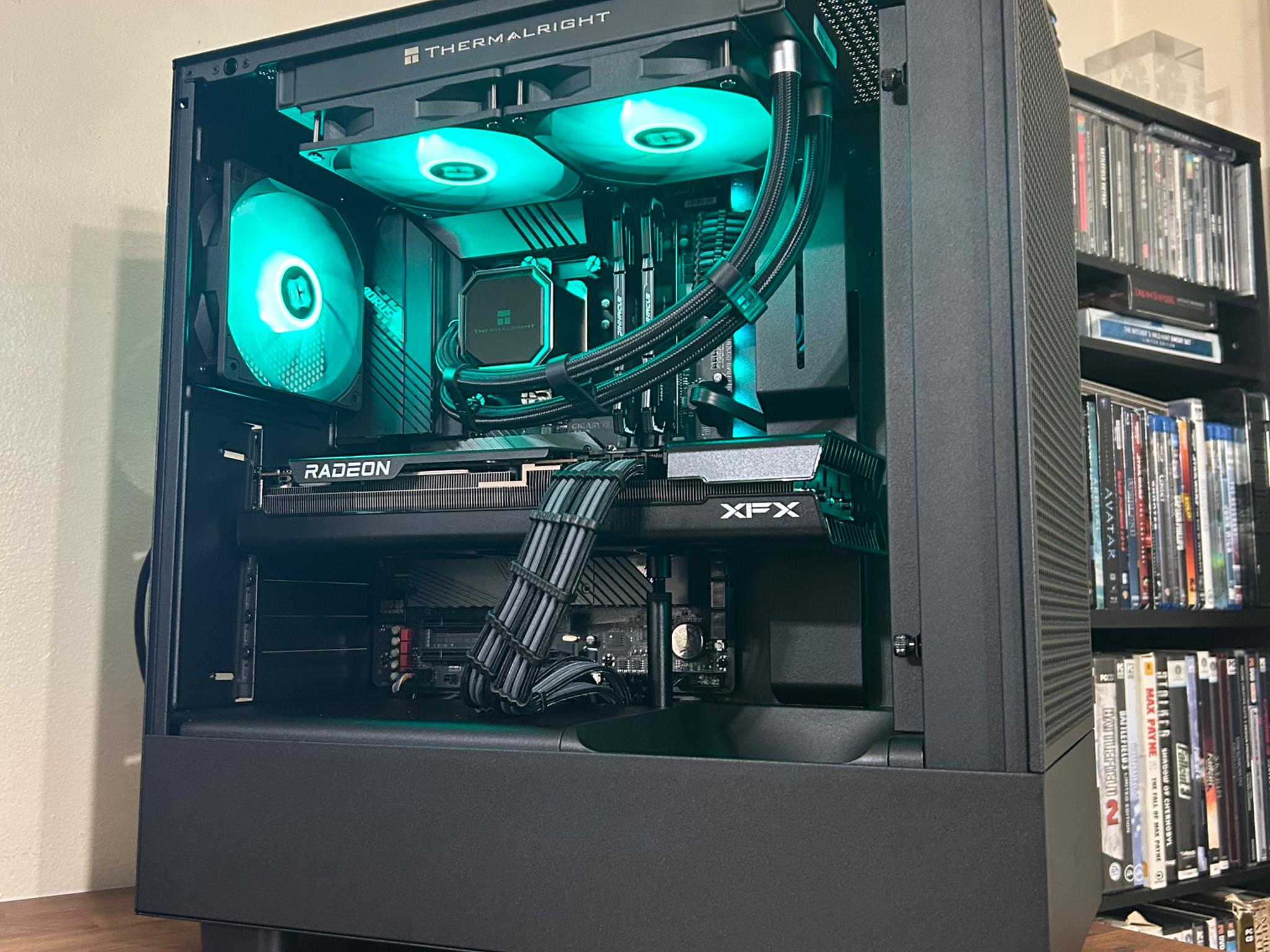 RX 7700XT 12GB | Intel i5 12600K | 32GB DDR4 | 1TB SSD | The Operator RX