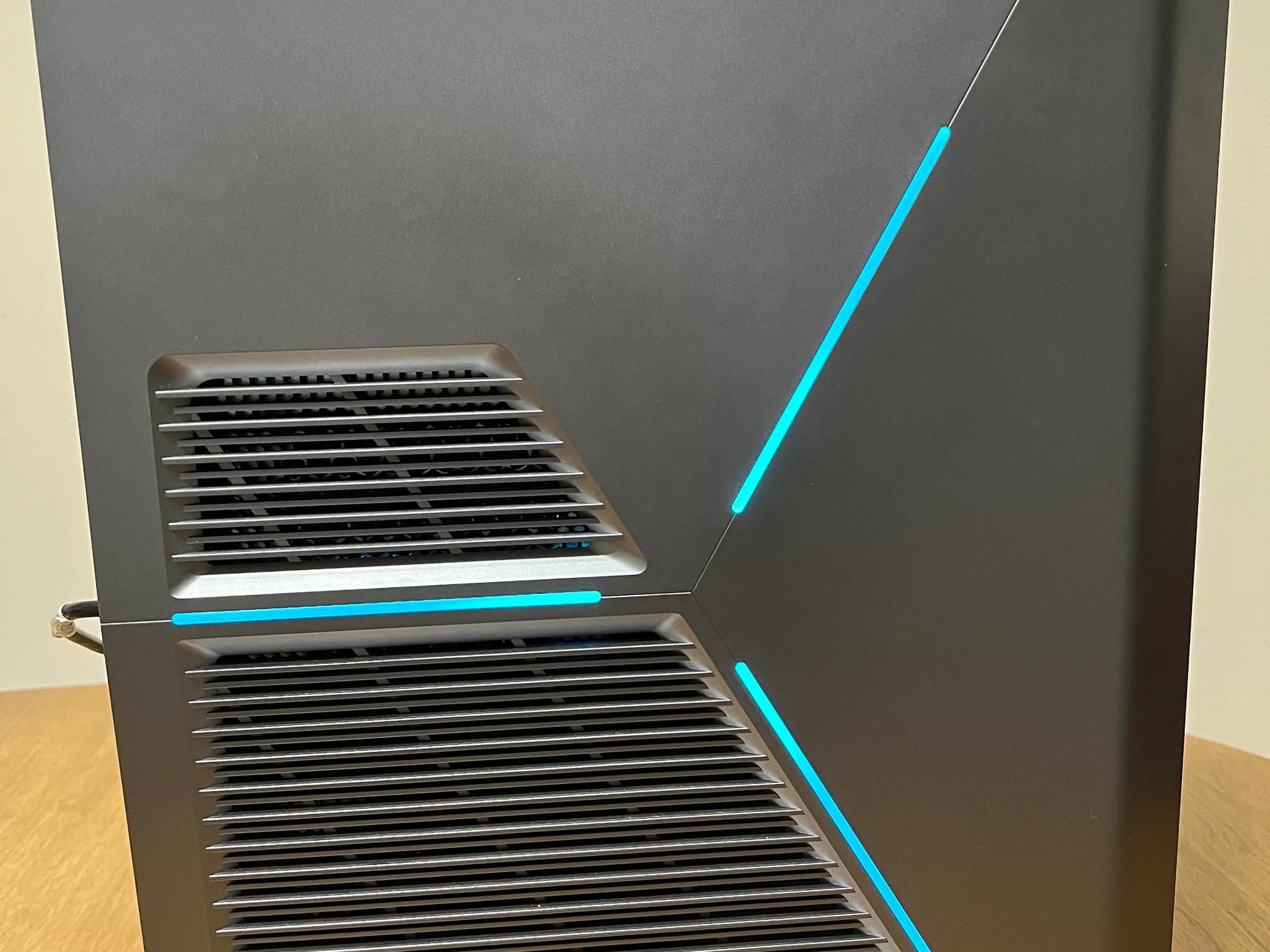 RTX 2060 // i7-9700 // 16GB RAM // 256GB SSD