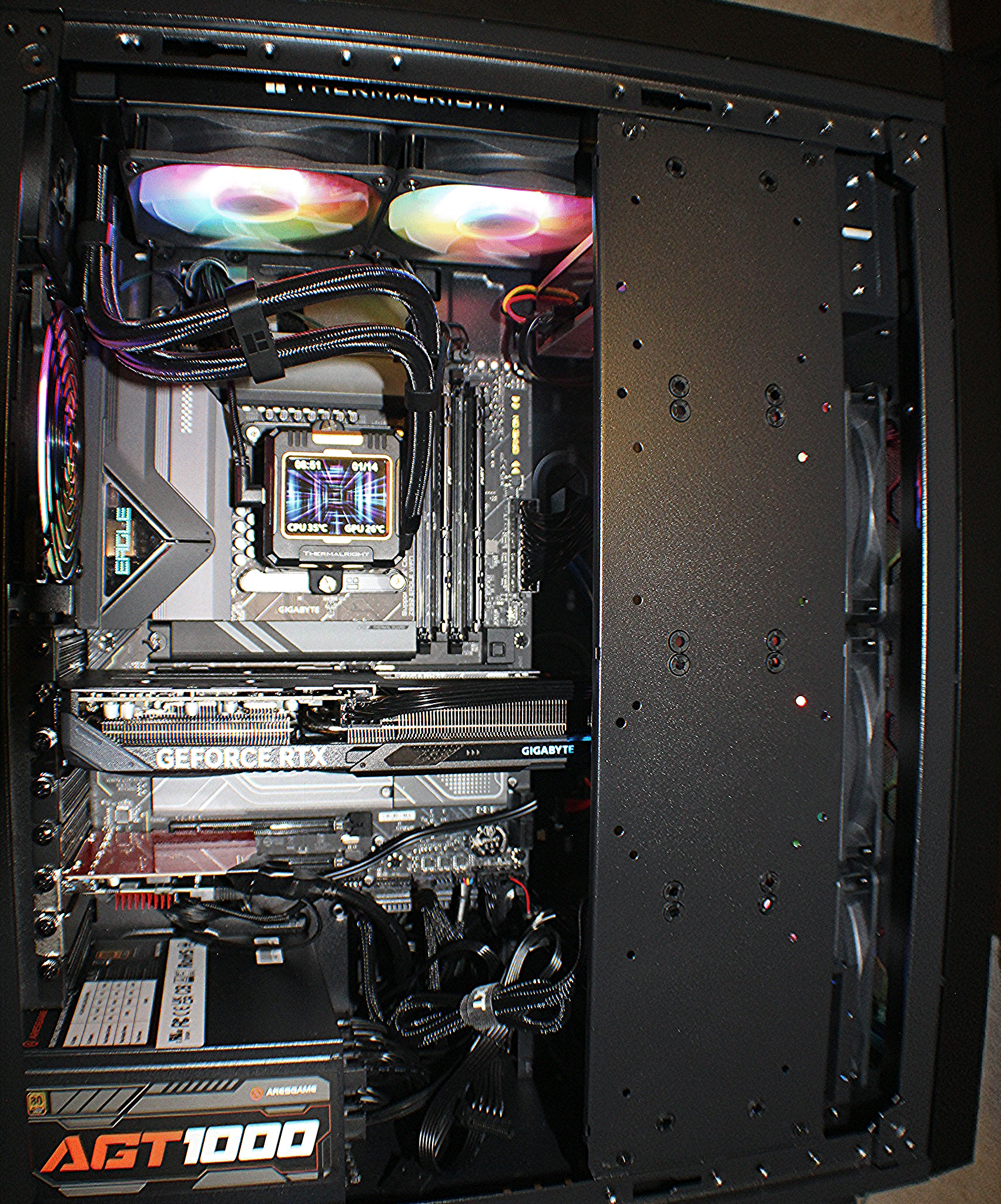 Gigabyte Z890 Eagle / Intel Ultra 7 / RTX 5060ti 16GB