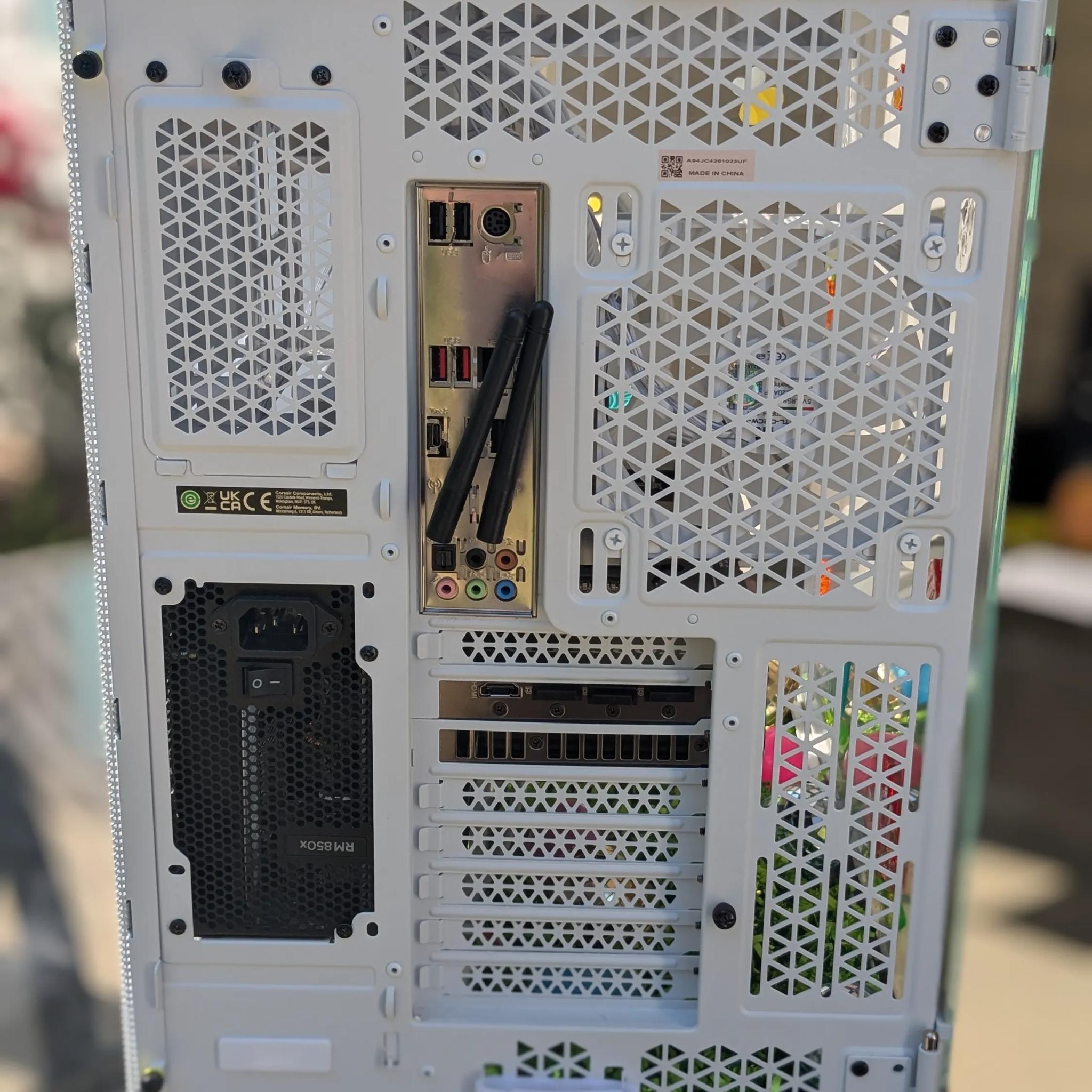 Eggcelent 4K Gaming/Streaming PC | i7-14700KF, RTX 5070, 2TB NVME, 32GB DDR5, Liquid Cooled