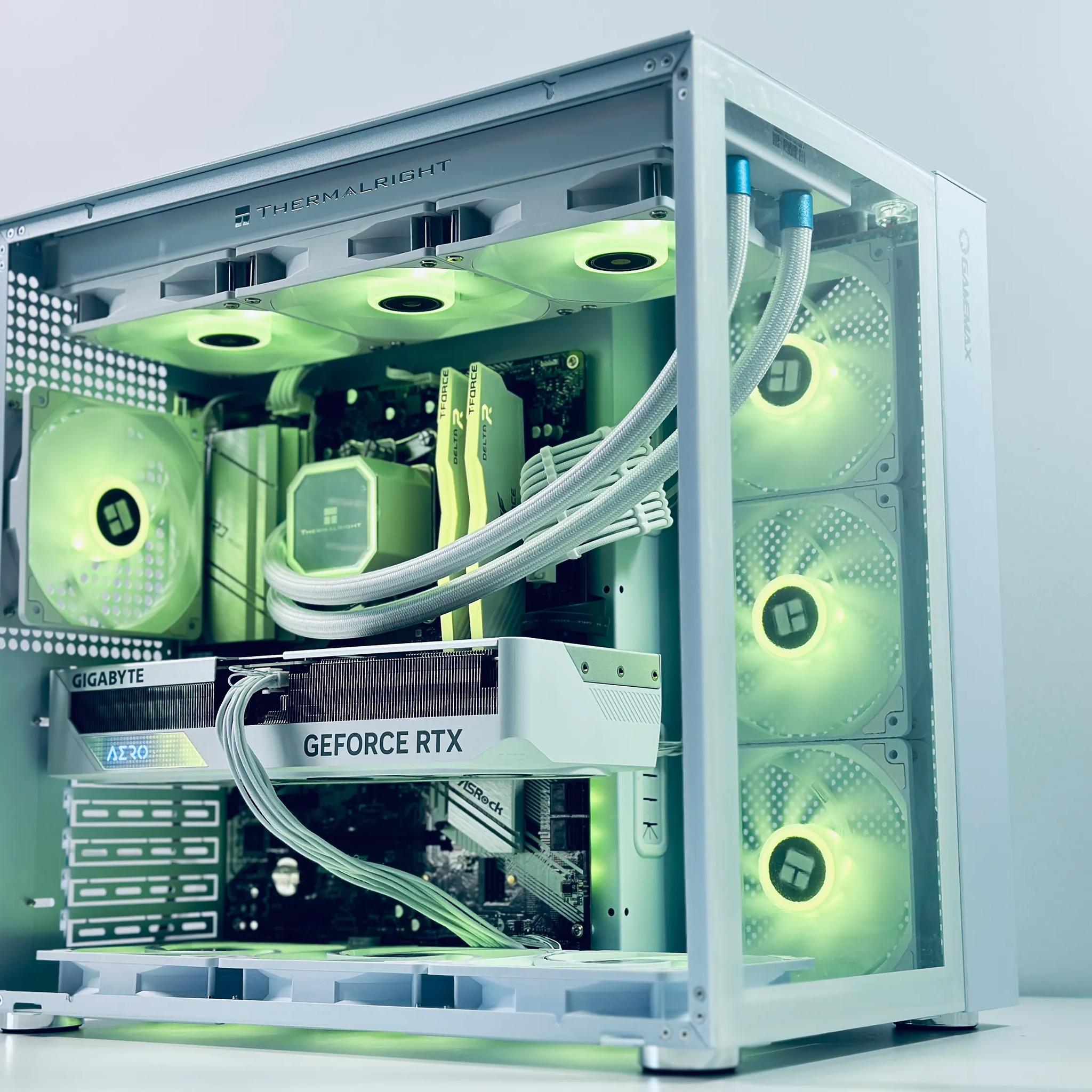 🧊Frozen 🧊Gaming PC❄️Nvidia RTX 4070 12GB❄️Intel 12600KF 10-core❄️32GB DDR4❄️1TB NVME