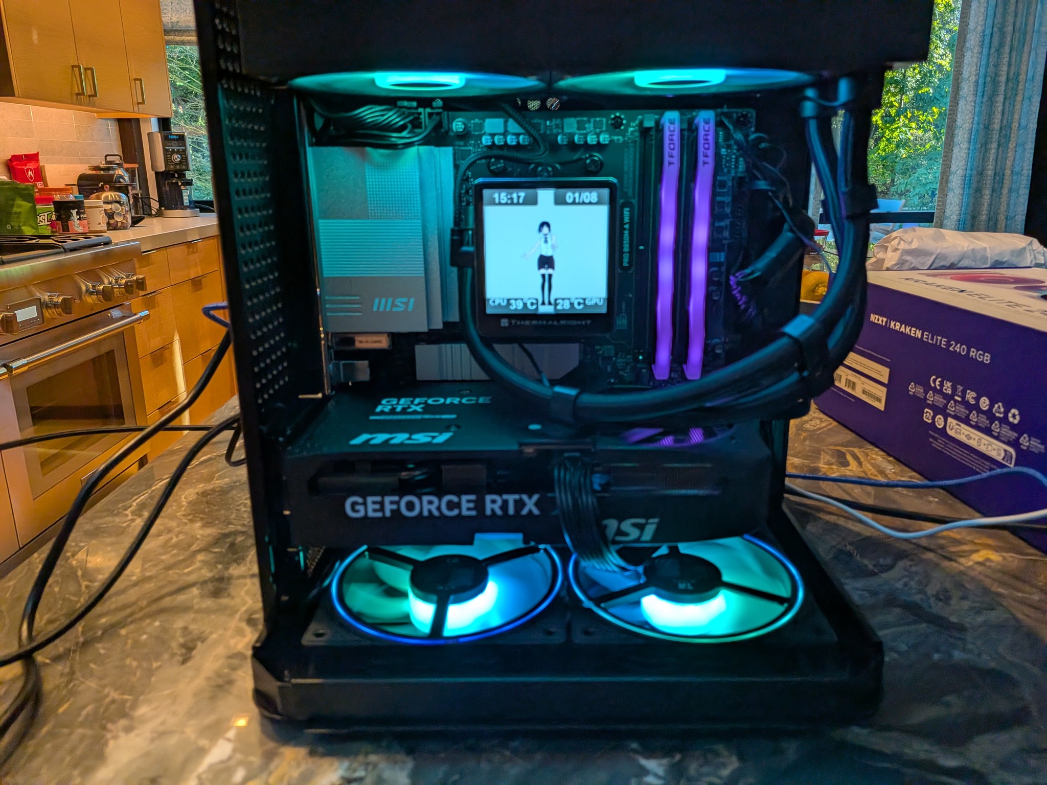 Bomb Devil - RTX 5070, Ryzen 7 9700X, 32 GB DDR5 RAM, 2 TB Gen 5 NVME, RGB, Liquid Cooled