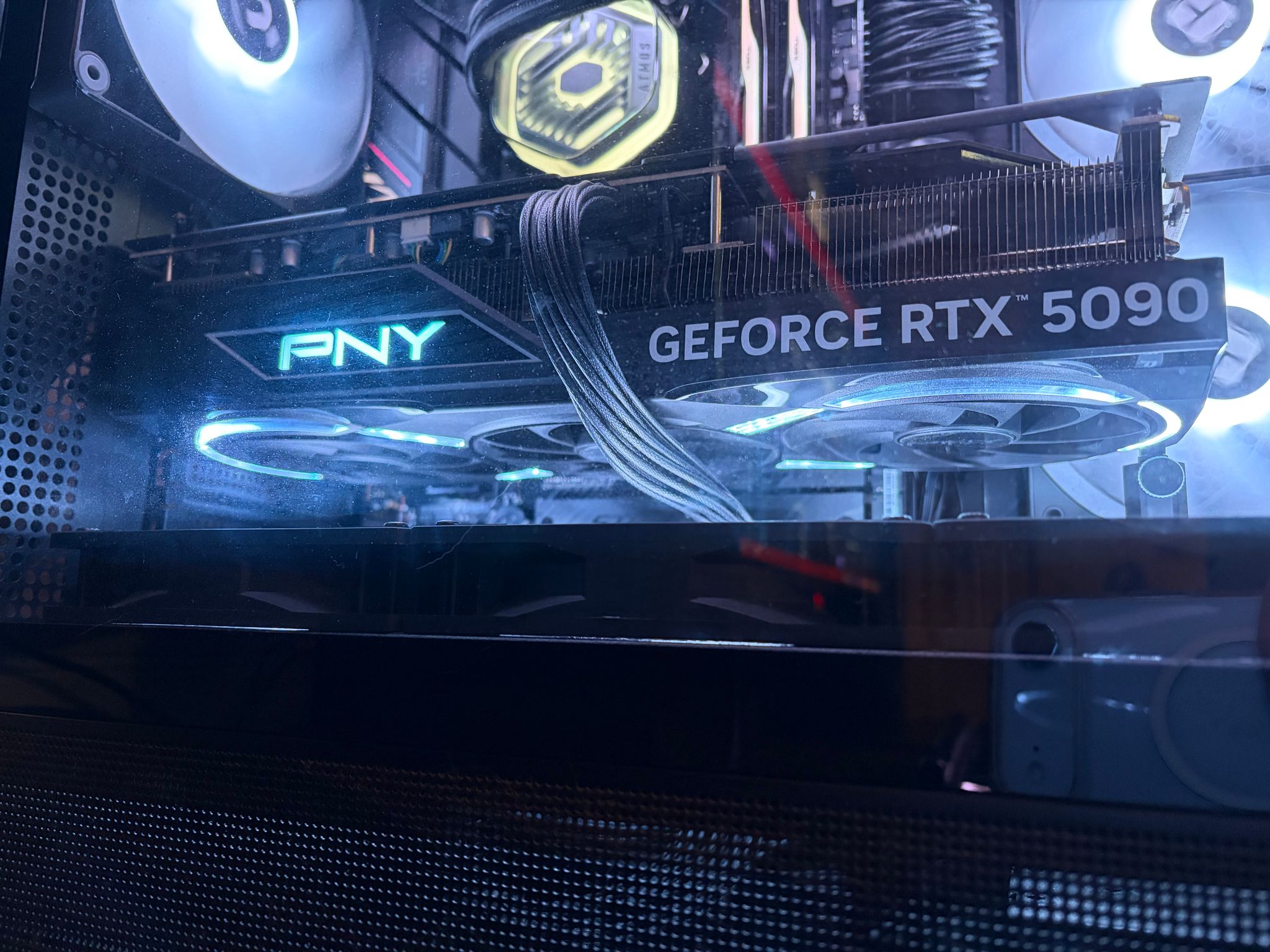 PNY GeForce RTX 5090 ARGB EPIC-X RGB Overclocked Triple Fan
