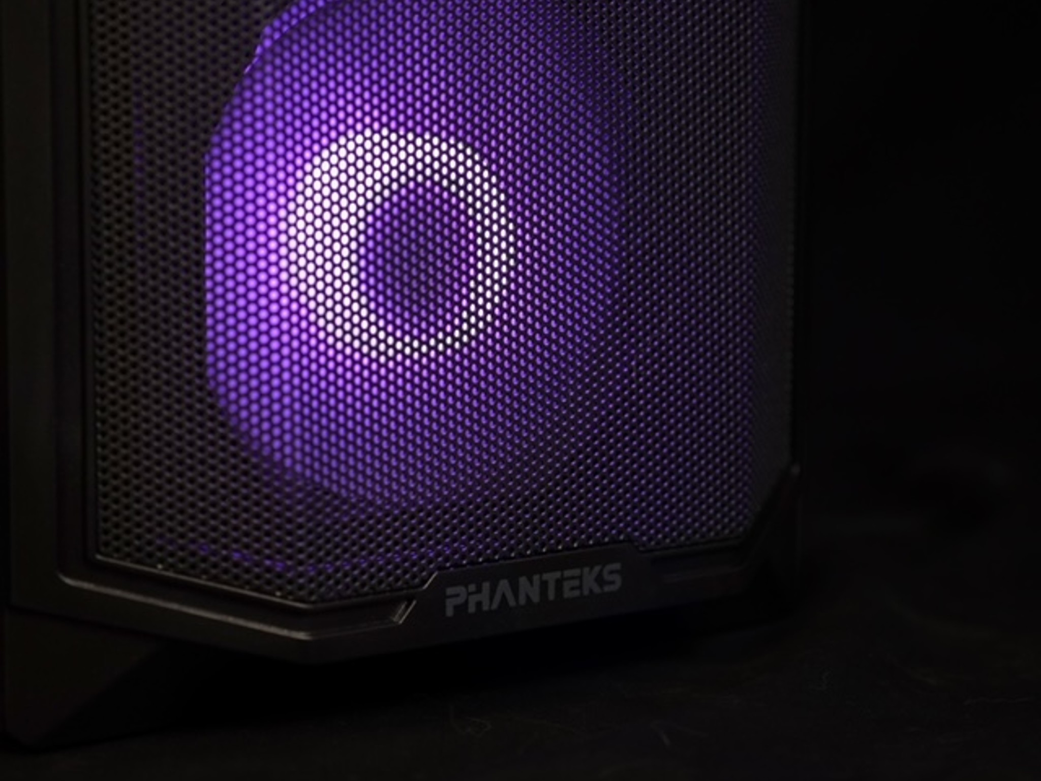 Clean Gaming PC - i7 7700, RTX 2060, 16GB Ram, 500GB SSD