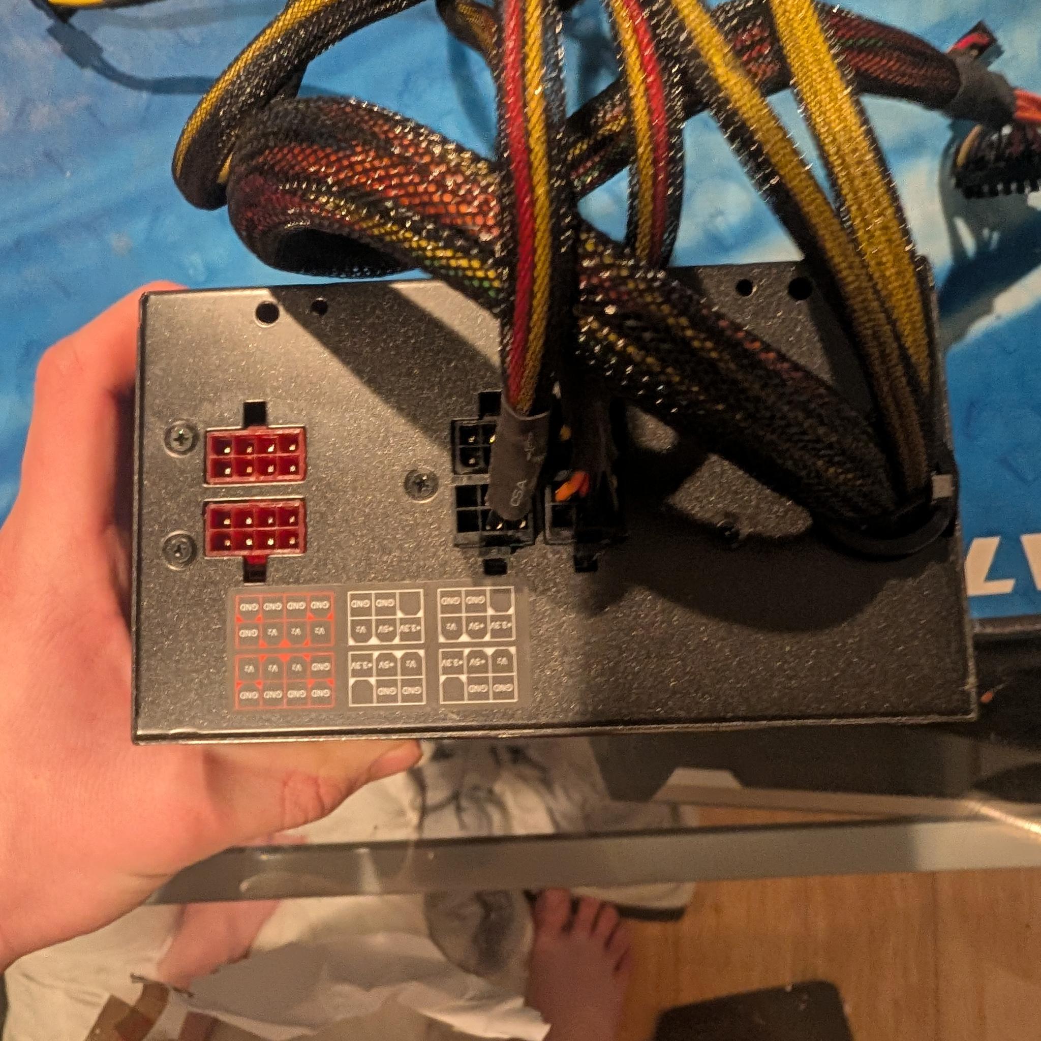 700W PSU READ