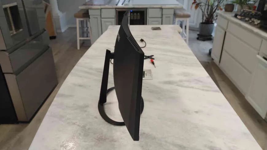 Sceptre 30” Ultrawide Curved Monitor – 2560×1080, 85Hz