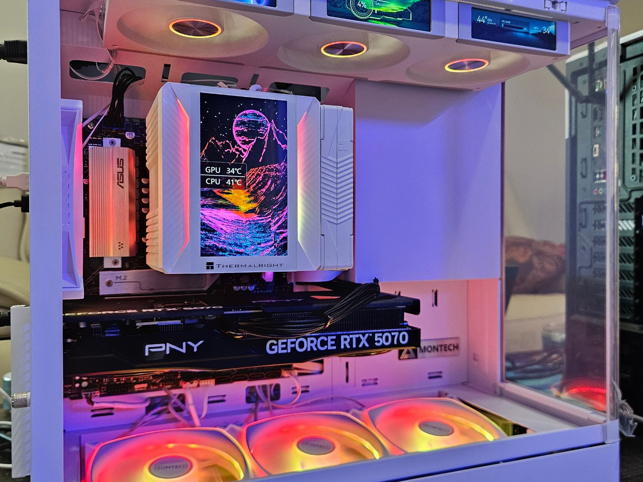 RTX 5070 Gaming PC • Ryzen 7 9700X • 1TB M.2 • Jonsbo ZC-360 • 32GB DDR5 • Clean White