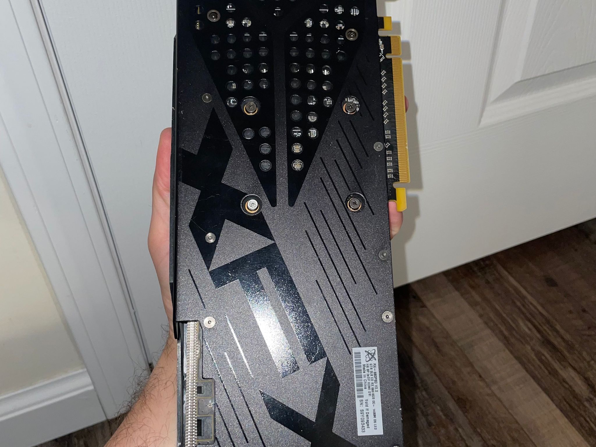 Red LED XFX Rx 580 8gb