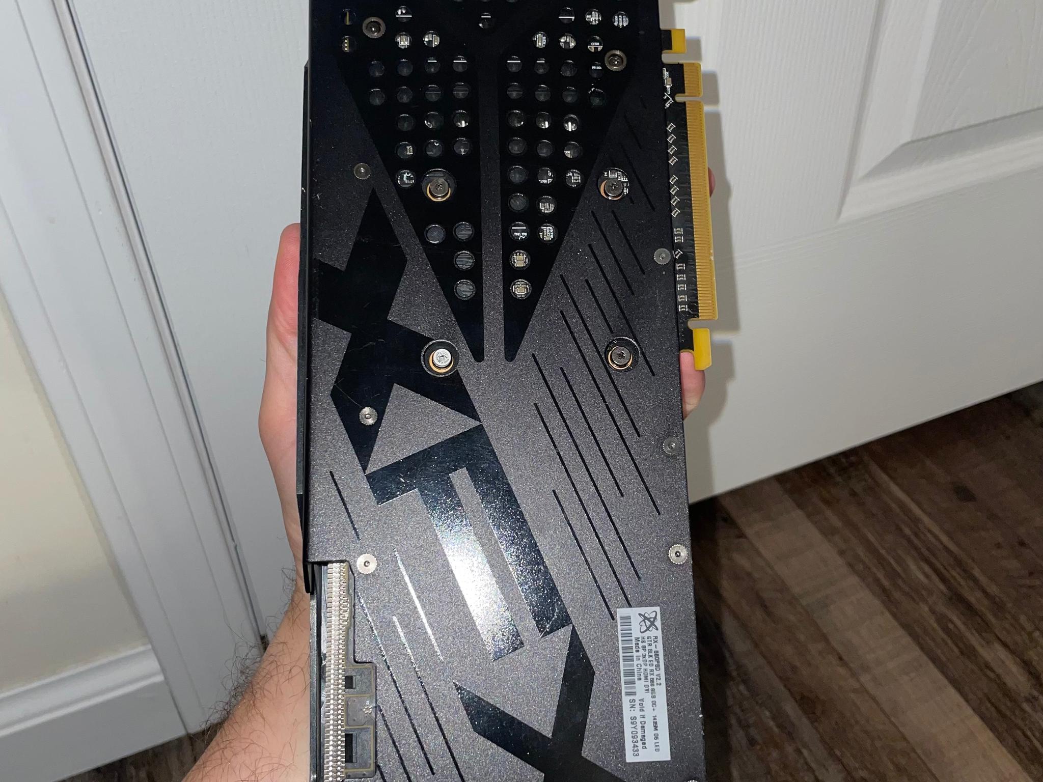 Red LED XFX Rx 580 8gb