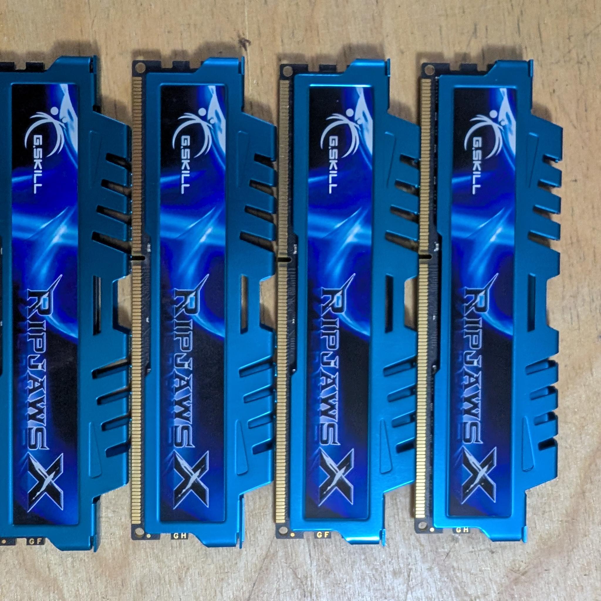 32GB DDR3 1866MTs Gskill 4x8GB kit
