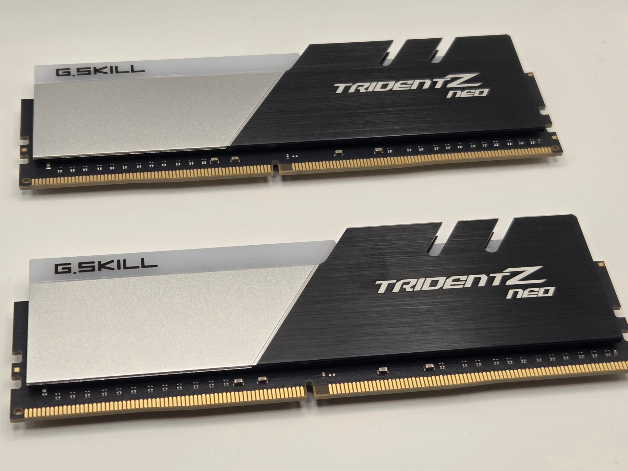 G.Skill TridentZ CL18 DDR4-3600 64gb (32GBx2)