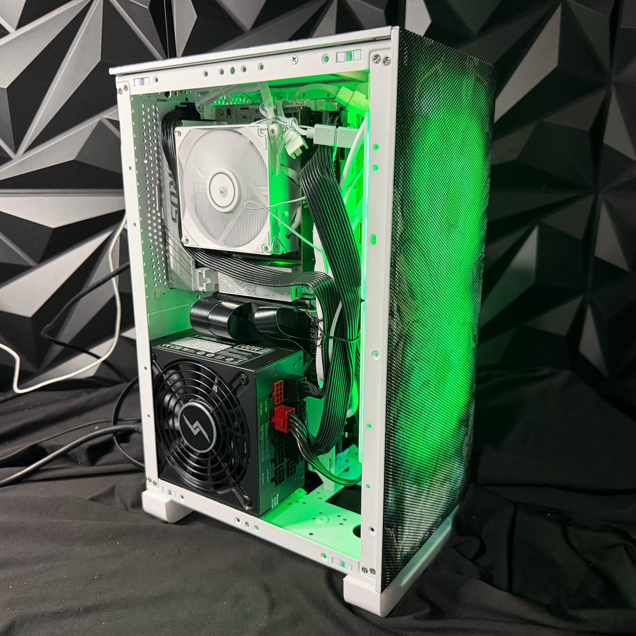 ⚡🔥 KANTO KLASH 🔥⚡Ryzen 7 7700X| RX 9060XT 16 GB| 32 GB DDR5| 1 TB NVMe| 700W PSU