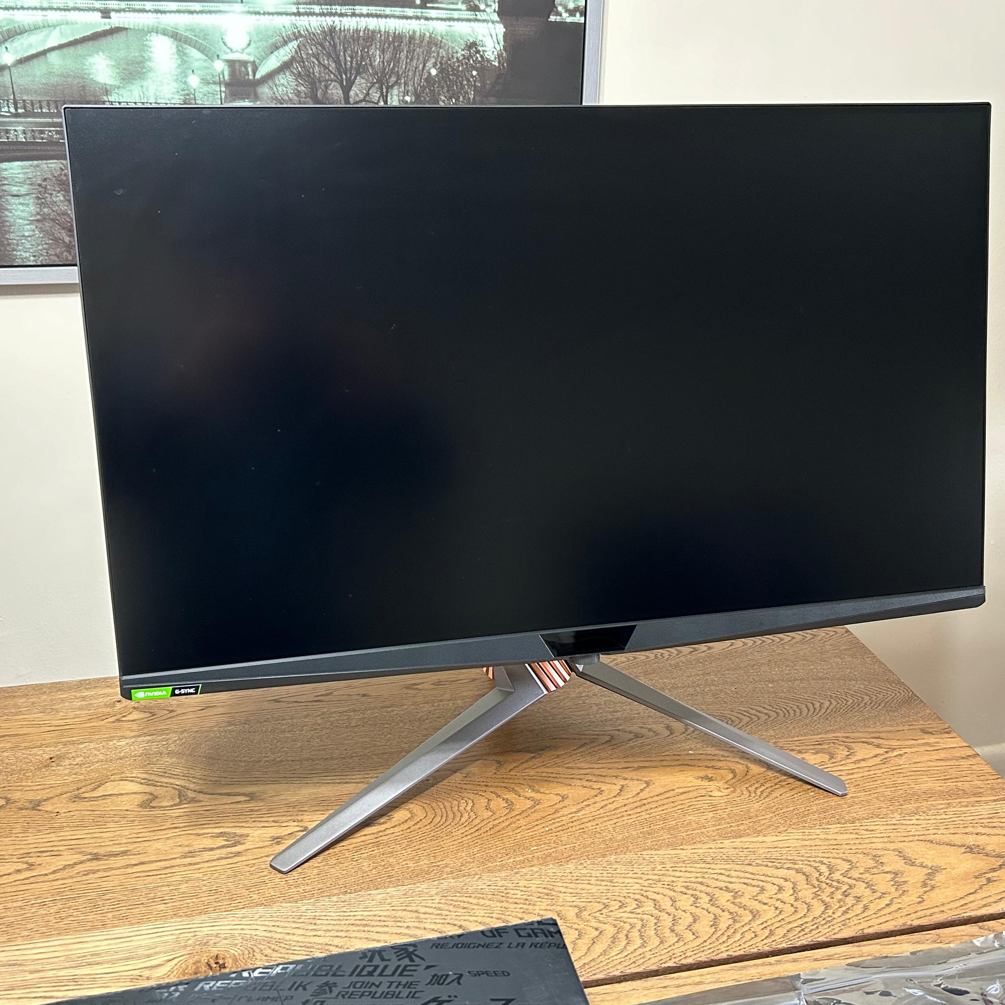 ROG Swift PG32UQX 32” 4K Mini-LED 144hz HDR 1400 Gaming Monitor