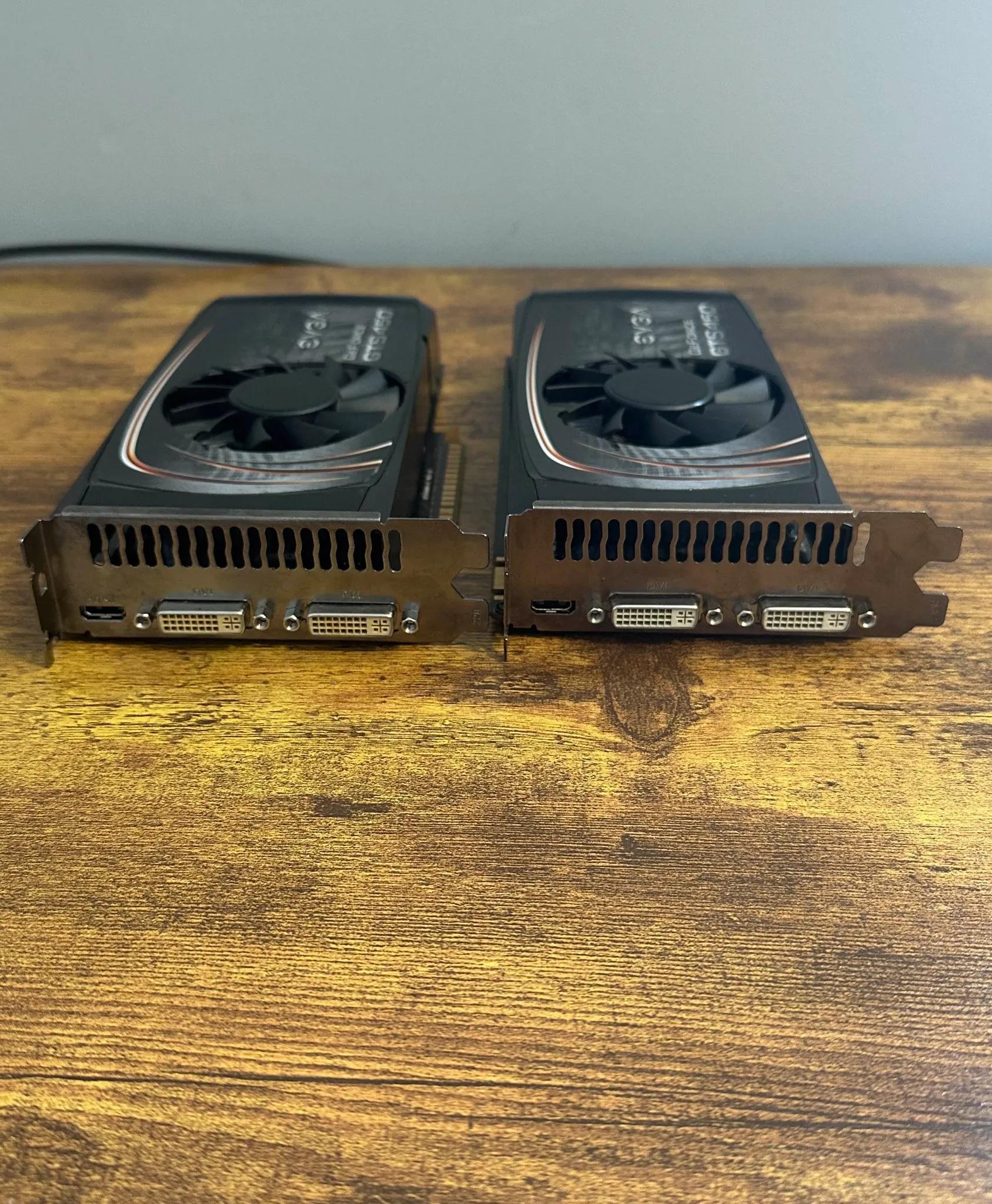 2X EVGA Nvidia Geforce GTS 450 1GB GDDR5 Graphics Card W/ SLI Bridge