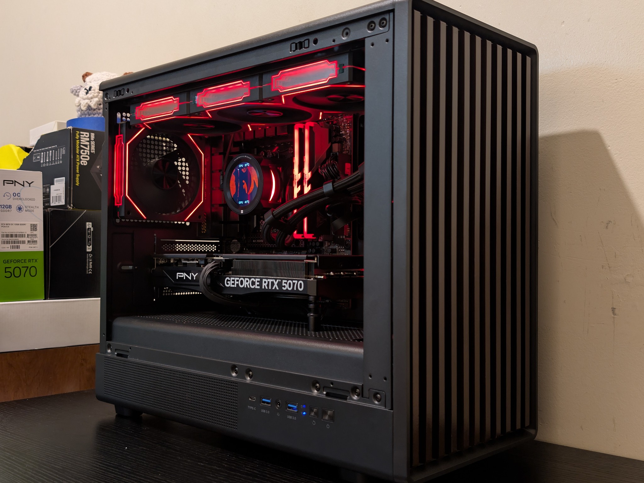 🔥🪵 1440p Gaming Beast | RTX 5070 | Ryzen 7600X | 2TB SSD | 32GB RAM | WiFi 6 & Bluetooth 🪵🔥