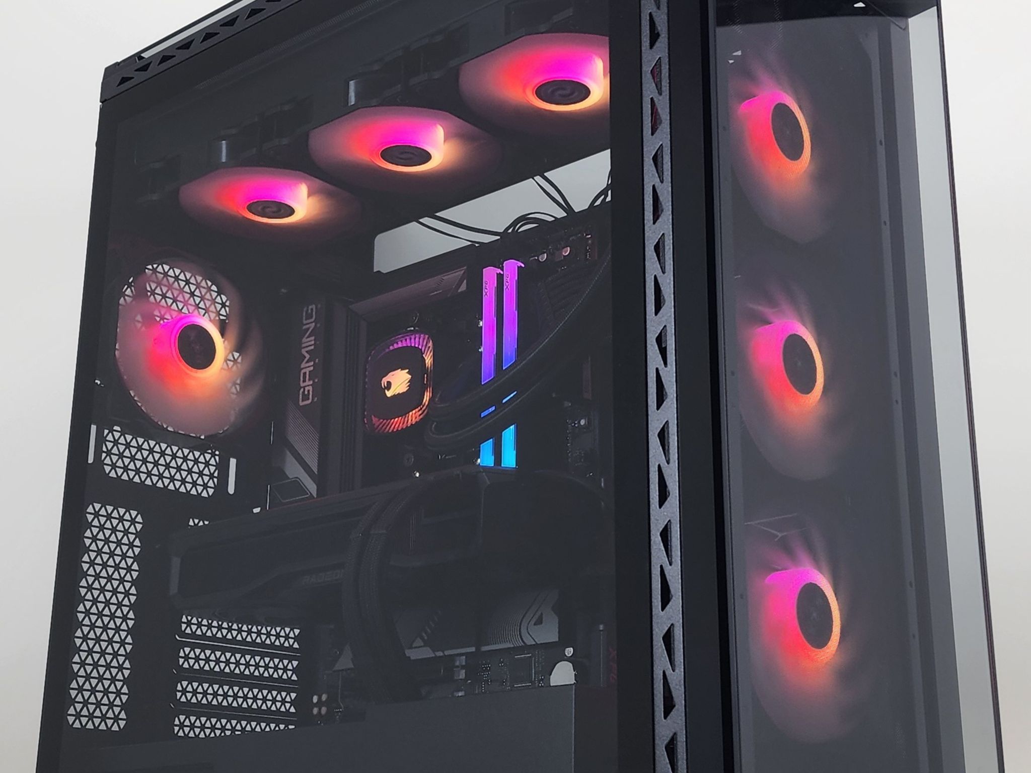 Gaming PC Ryzen 7 7800X3D 32GB RAM 2TB SSD RX 7900 XT 20GB Windows 11 Computer