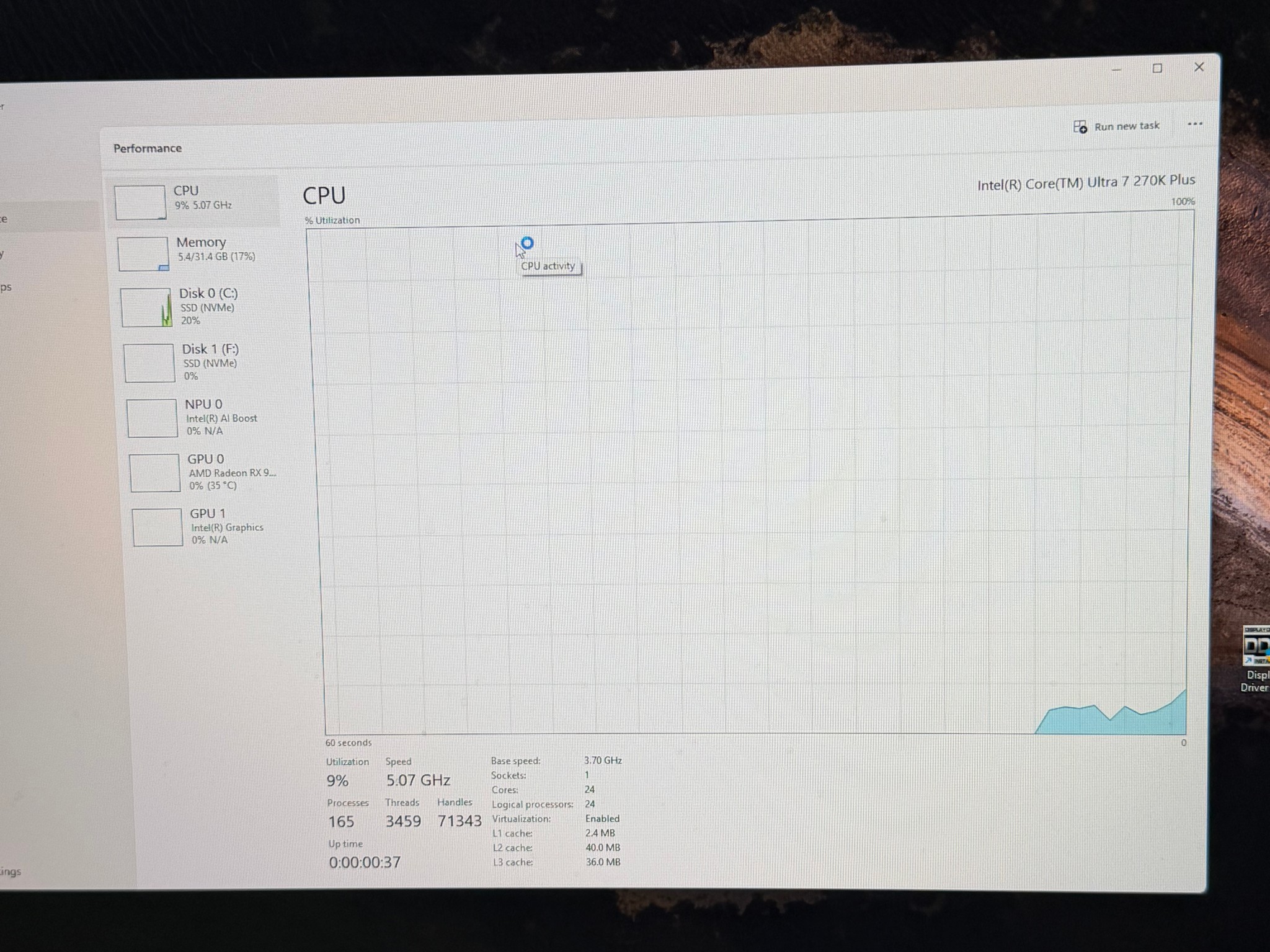 270k plus, 9070xt gaming pc