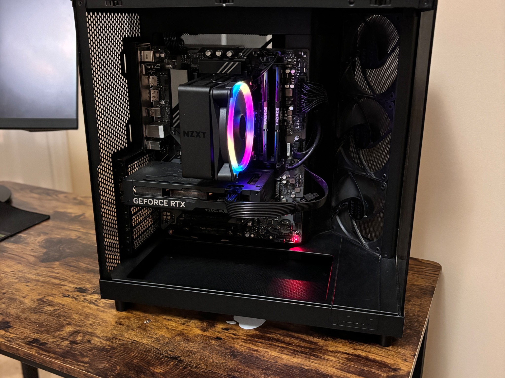 Core i5 - 13400F | RTX 4060 Ti | 16GB DDR5 | 1TBSSD | 650W Gold PSU | RGB FAN |