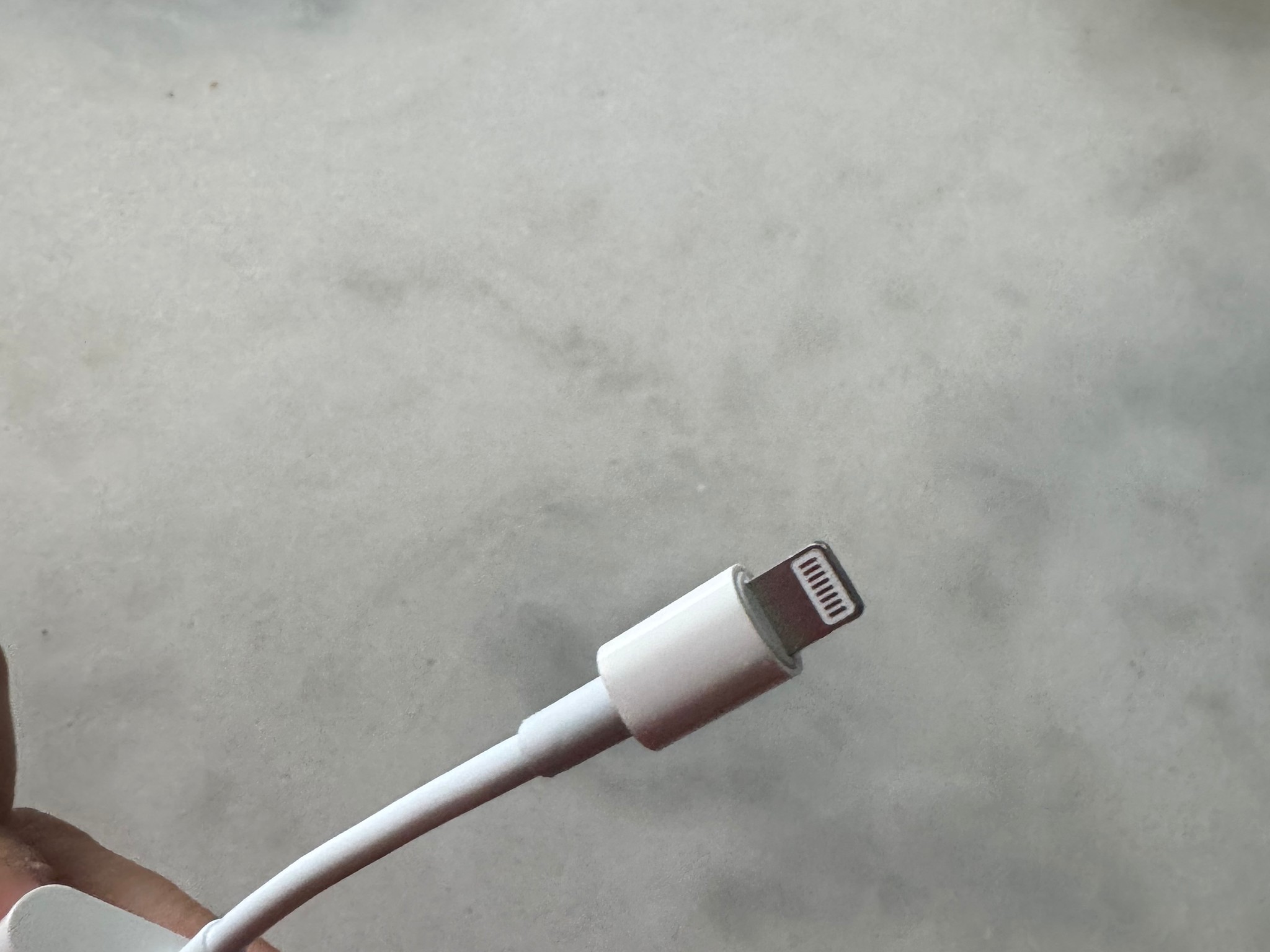 Lightning to HDMI adapter