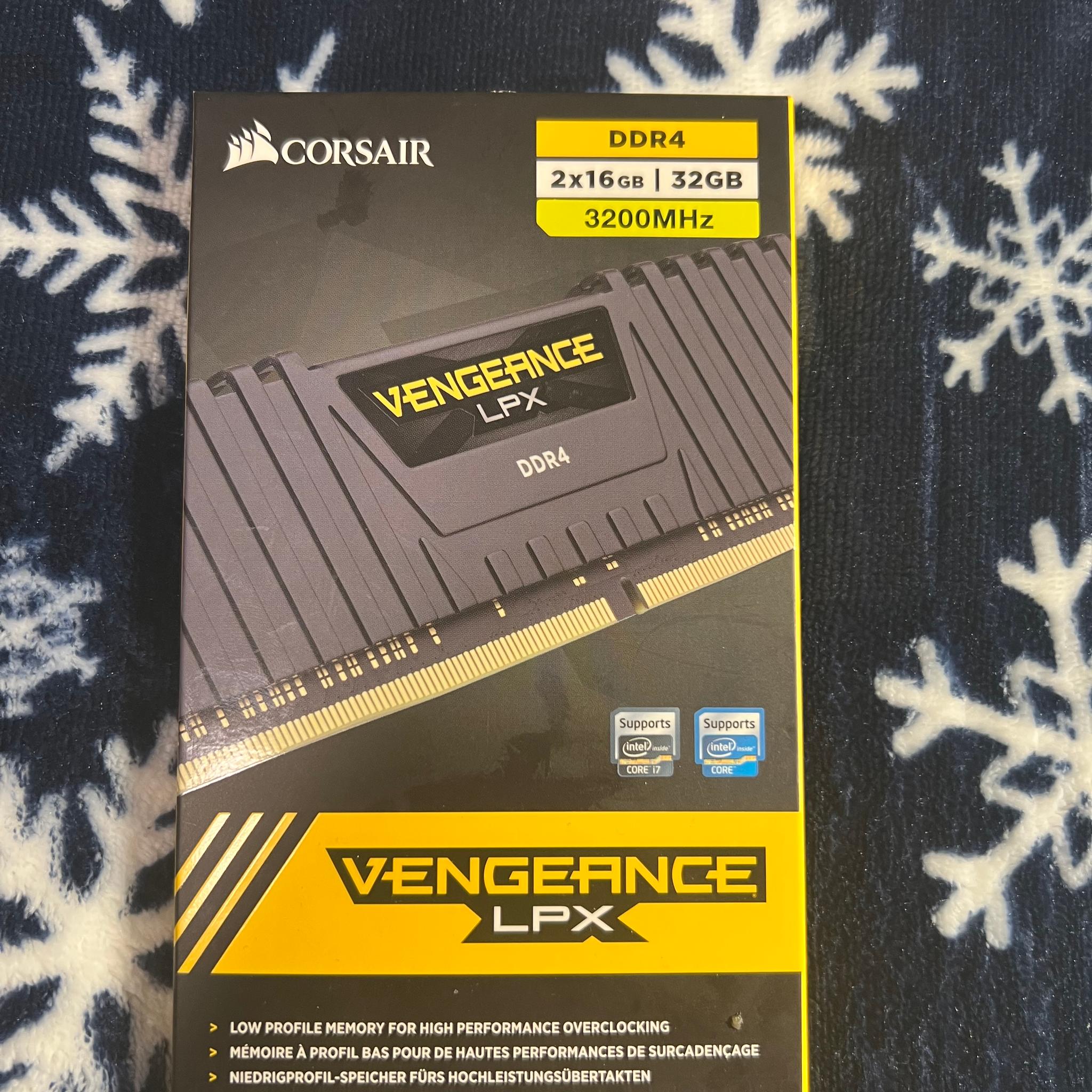 CORSAIR - VENGEANCE LPX 32GB (2x16GB) DDR4 3200MHz C16 UDIMM Desktop Memory - Black