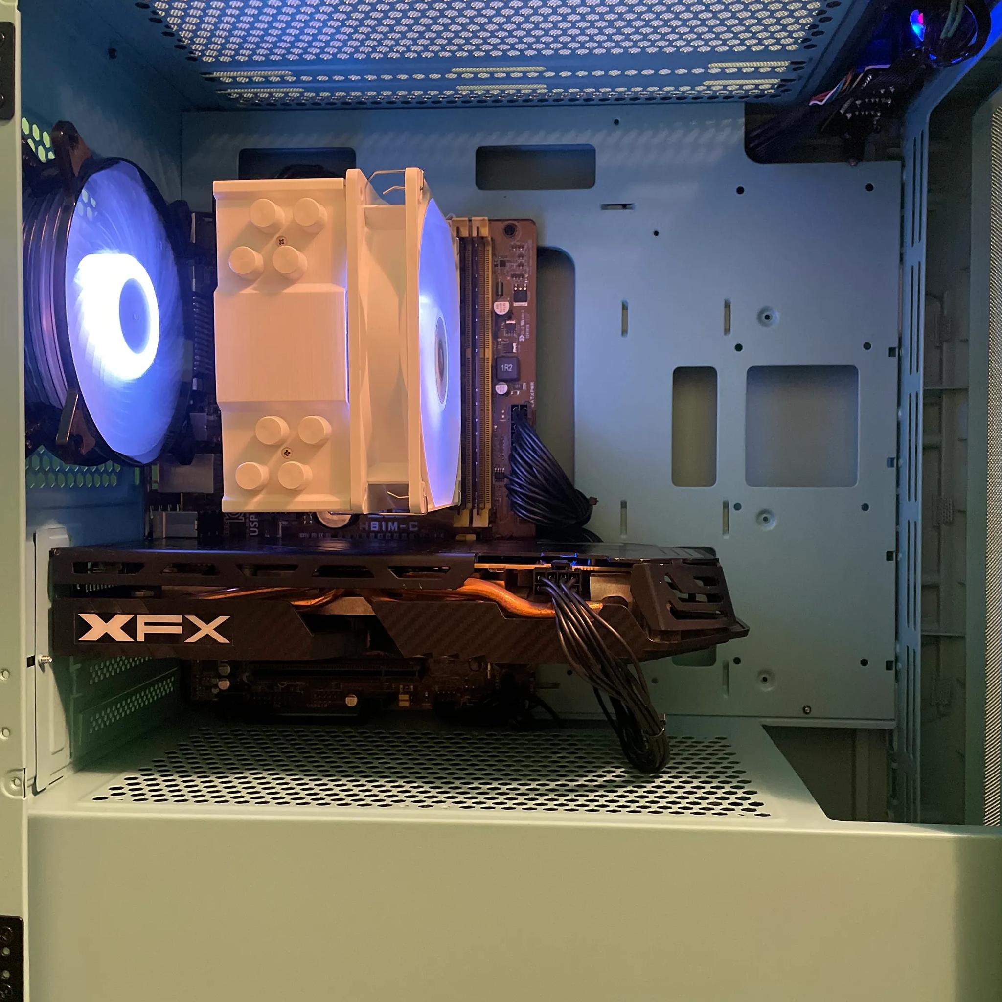 BLUE Glass Gaming PC | Intel i5 / Amd RX580 / 8GB / 600GB Win 10 Pro WiFi