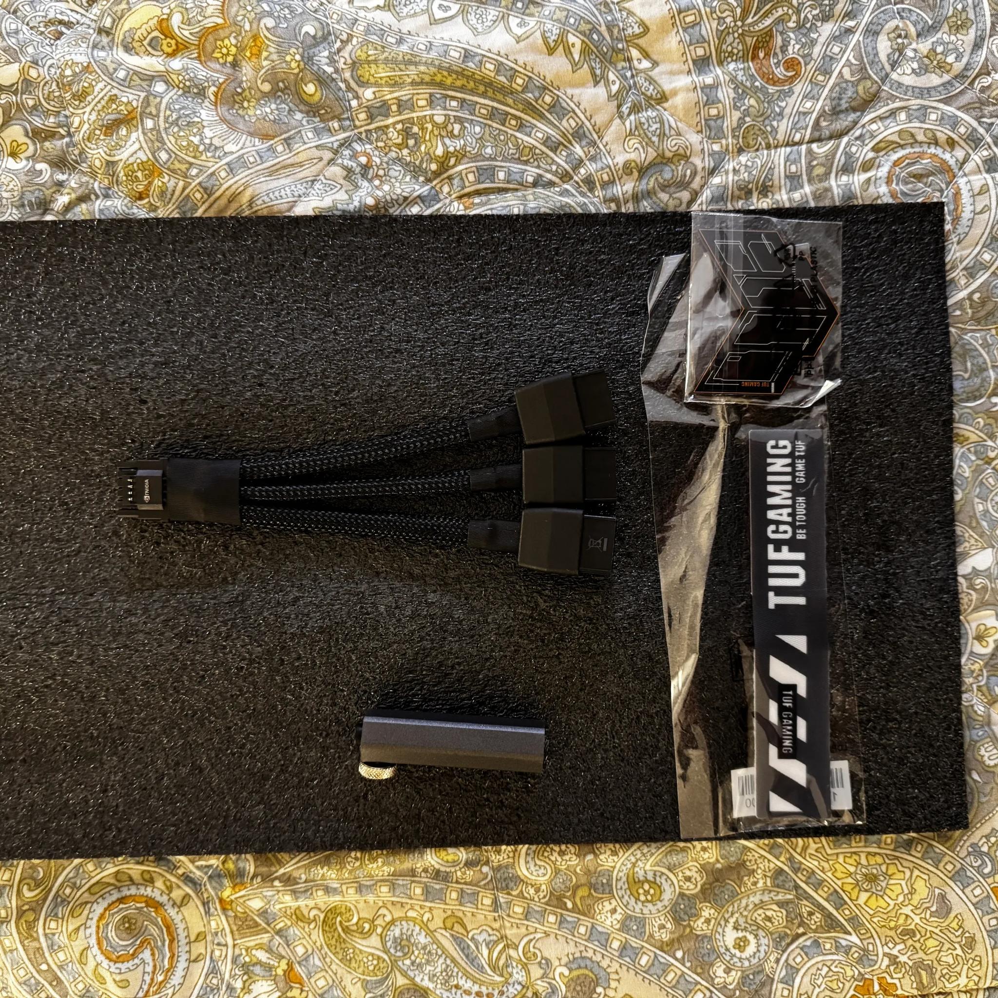 ASUS - TUF Gaming NVIDIA GeForce RTX 5080 16GB GDDR7 PCI Express 5.0 Graphics