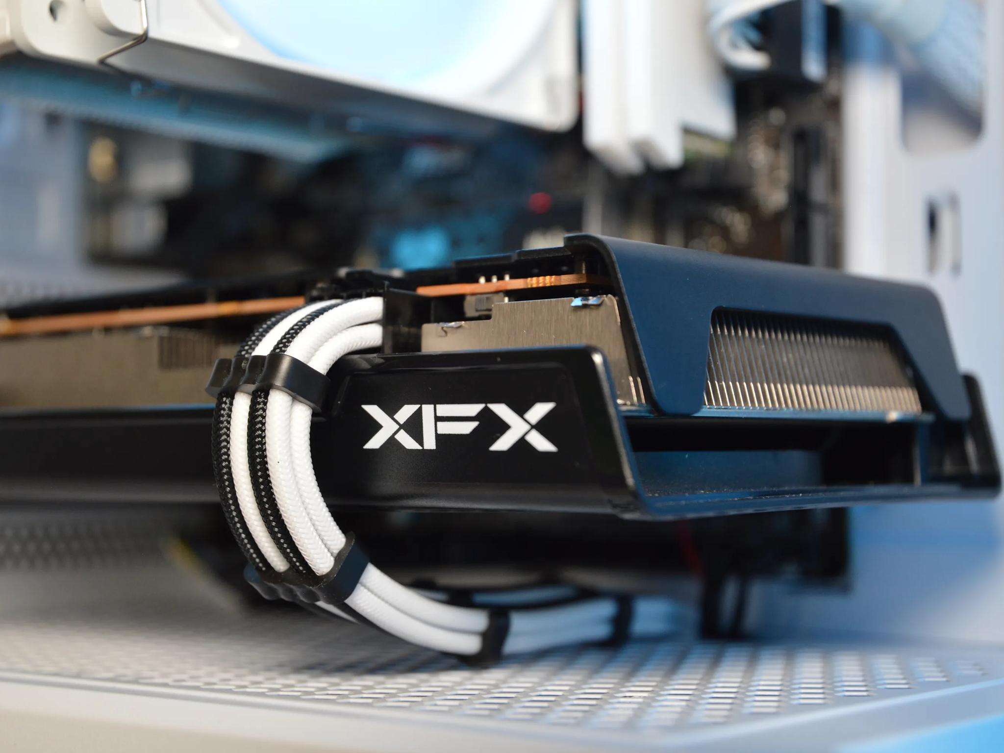 ❄️❄️| RX 6650XT 8GB | RYZEN 5 3600 | 16GB DDR4 RAM | 1TB NVME SSD | Icy Snow |