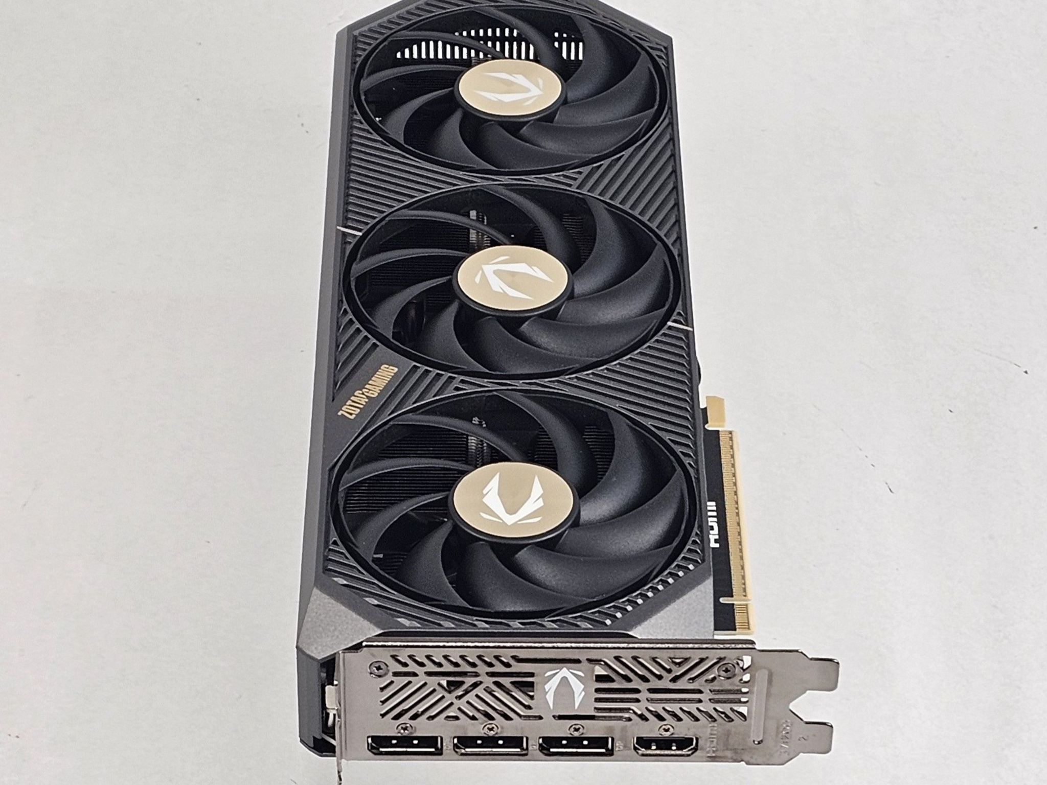 RTX 5070 Zotac Gaming Solid OC 12GB