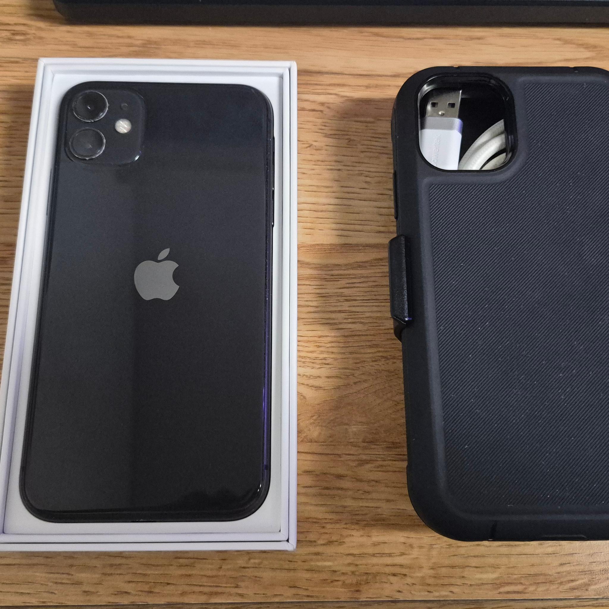 iPhone 11 64GB Unlocked